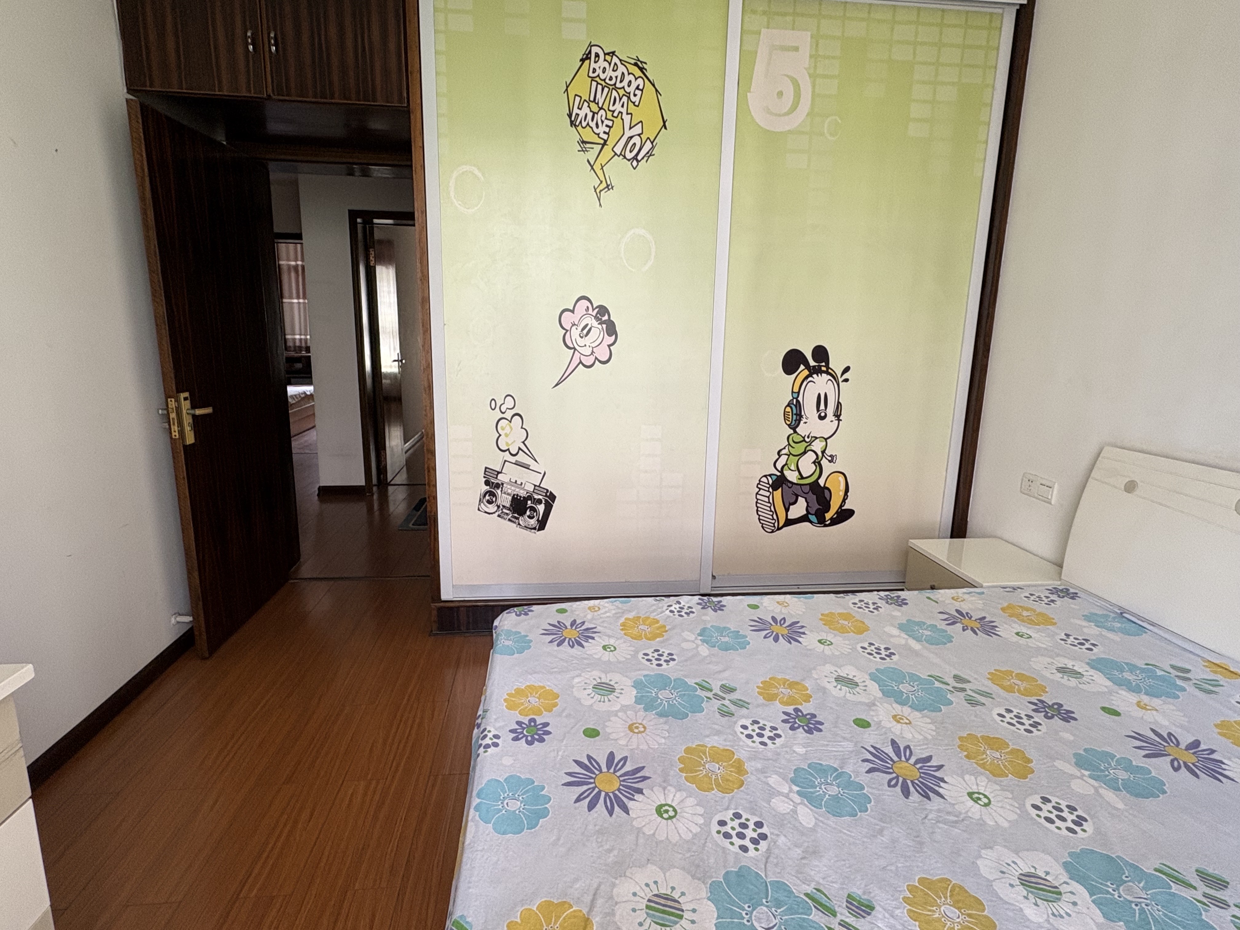 加州阳光小区(吉星阳光) 3室2厅2卫 1000.0元/月 加州阳光小区(吉星阳光) 3室2厅2卫 1000.0元/月室内图