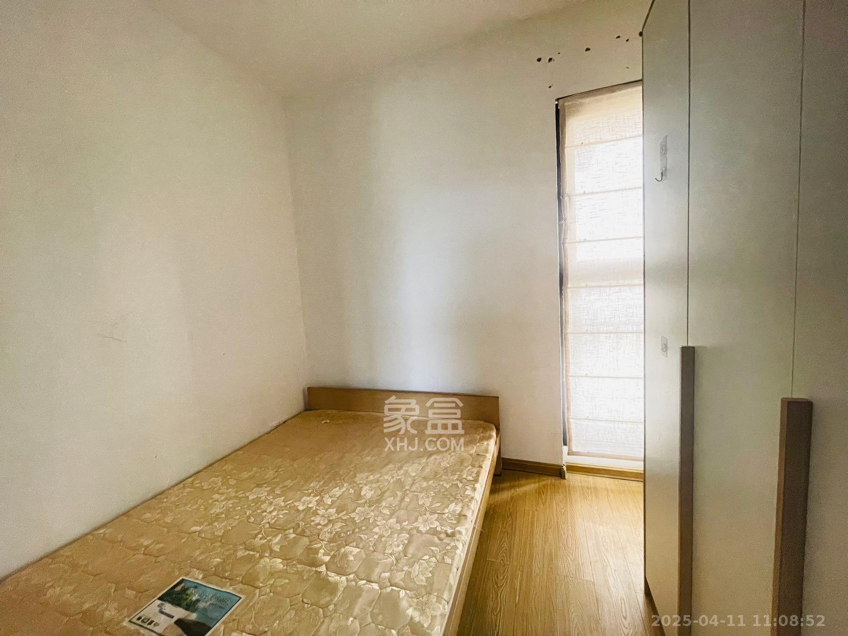 上园商住小区  3室1厅1卫   2600.00元/月室内图
