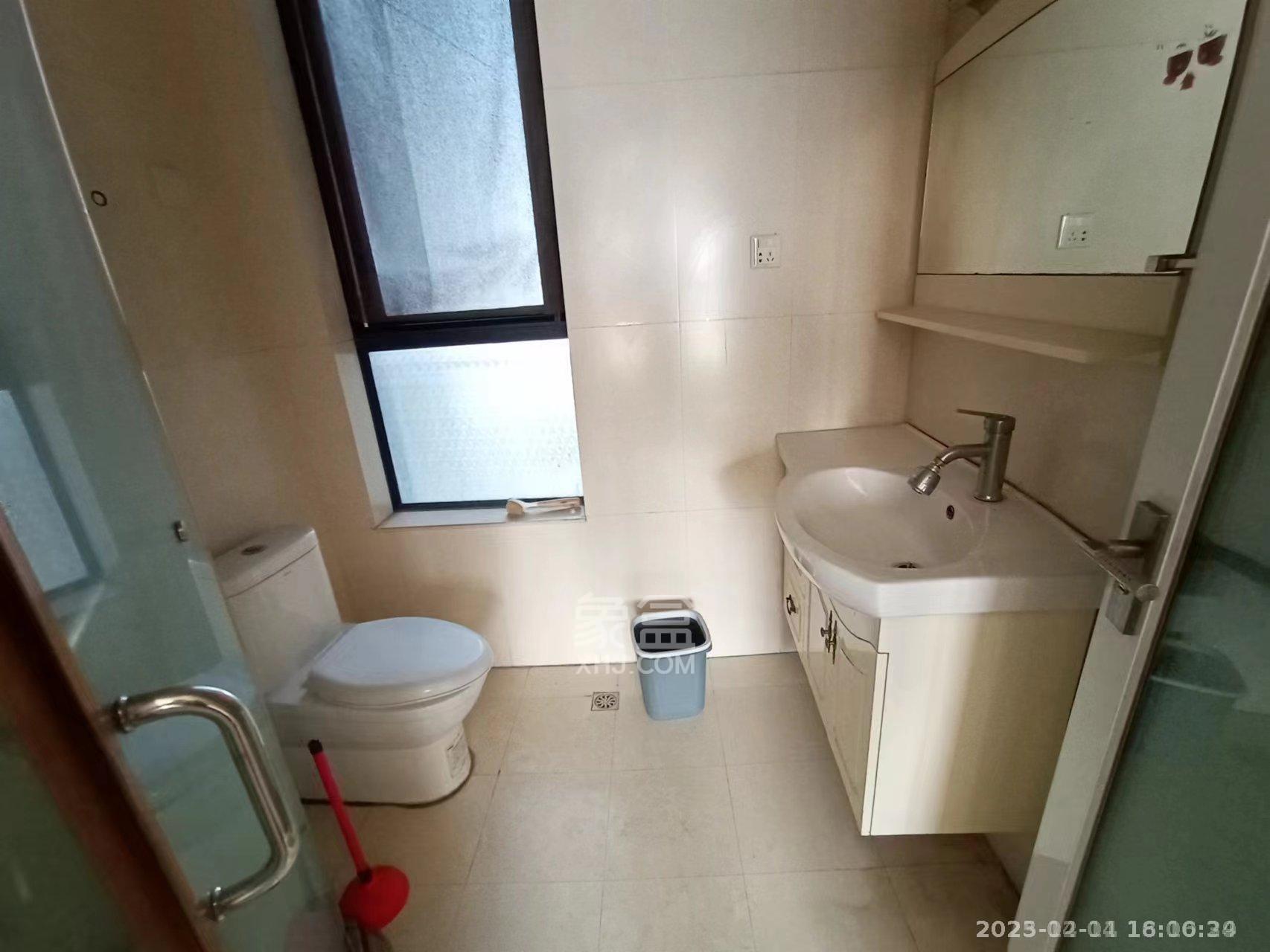 山水国际  3室2厅2卫    2600.0元/月 山水国际  3室2厅2卫    2600.0元/月室内图