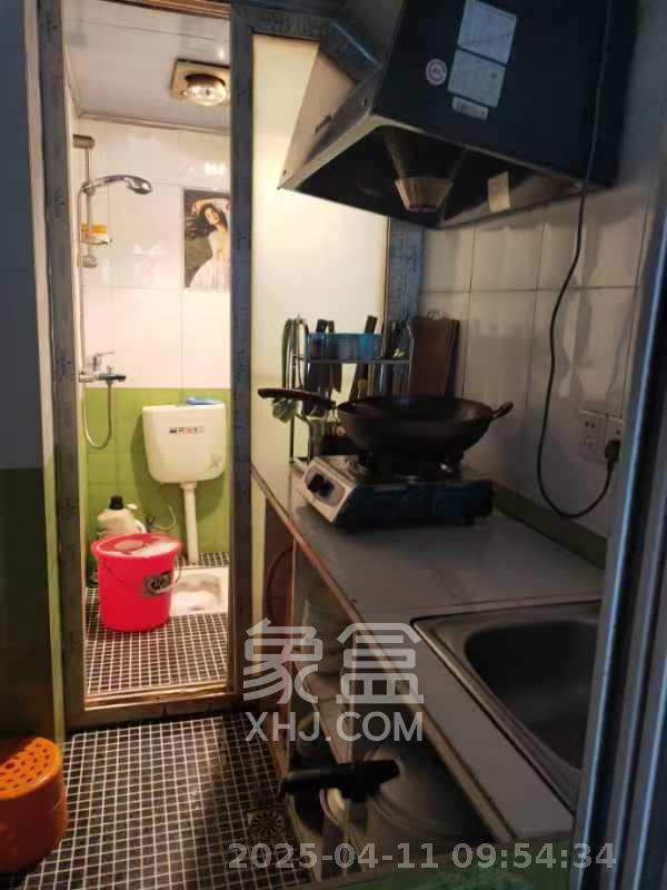 湘绣城 1室1厅1卫 850.0元/月 湘绣城 1室1厅1卫 850.0元/月室内图