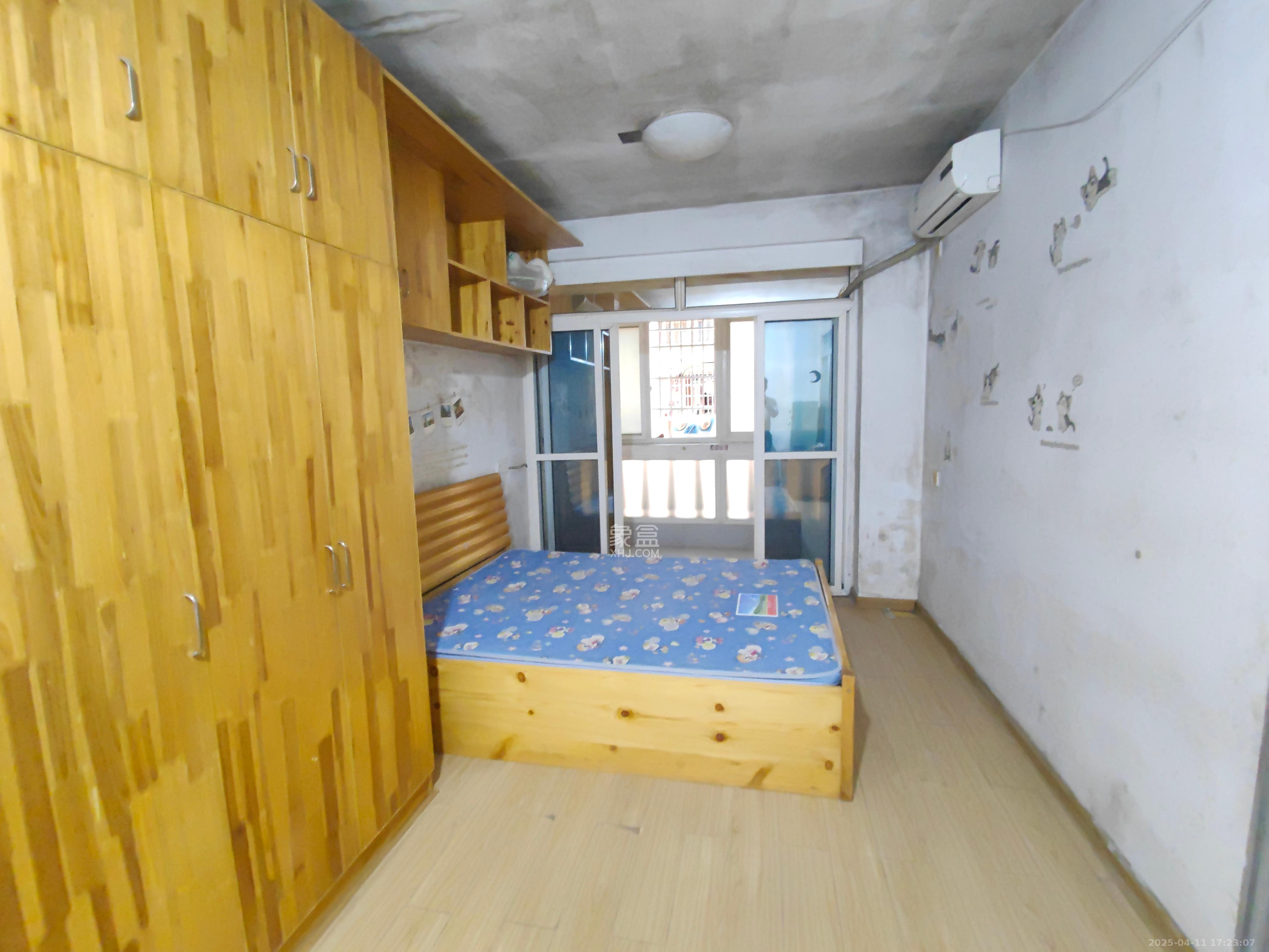 御景龙城 1室1厅1卫 1000.0元/月 御景龙城 1室1厅1卫 1000.0元/月室内图