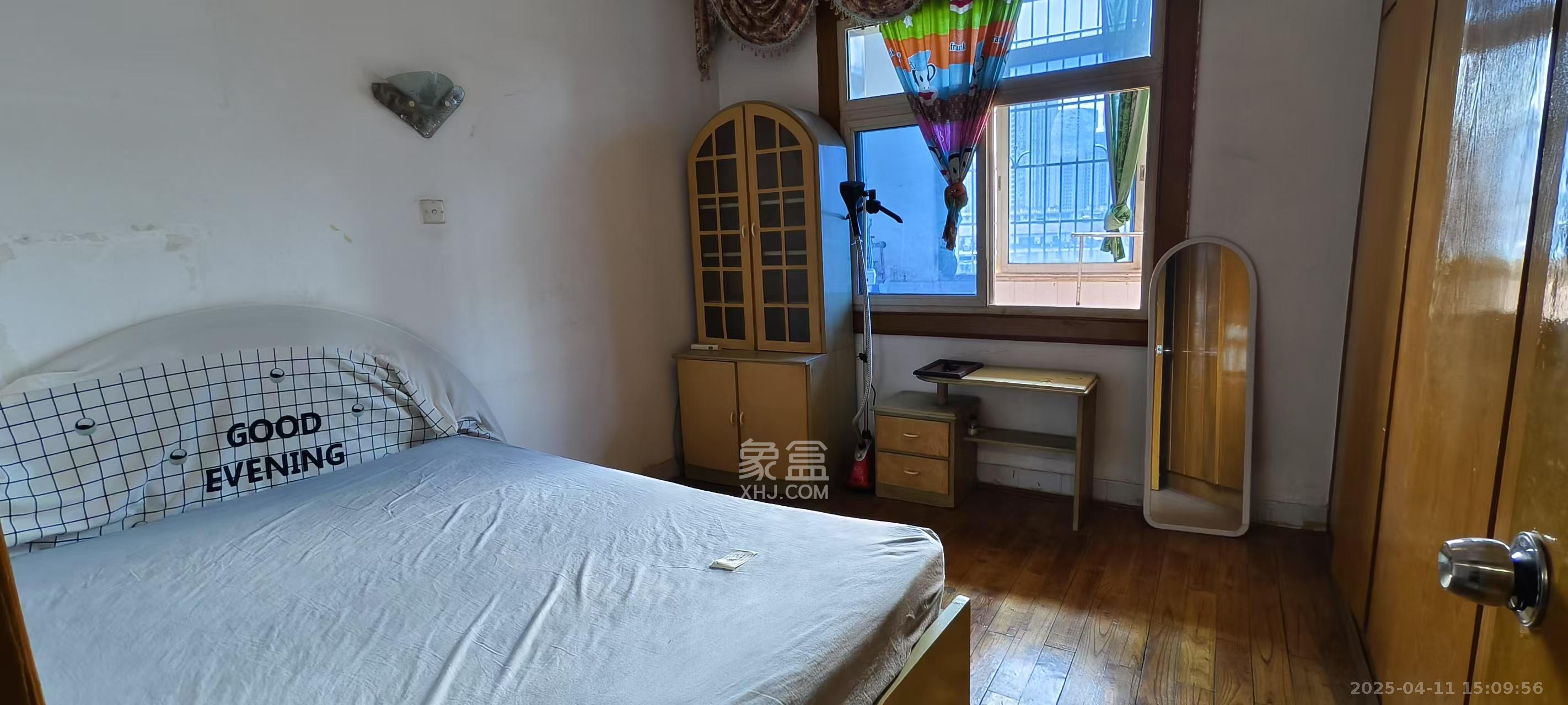 经贸局宿舍 2室2厅1卫 1350.0元/月 经贸局宿舍 2室2厅1卫 1350.0元/月室内图