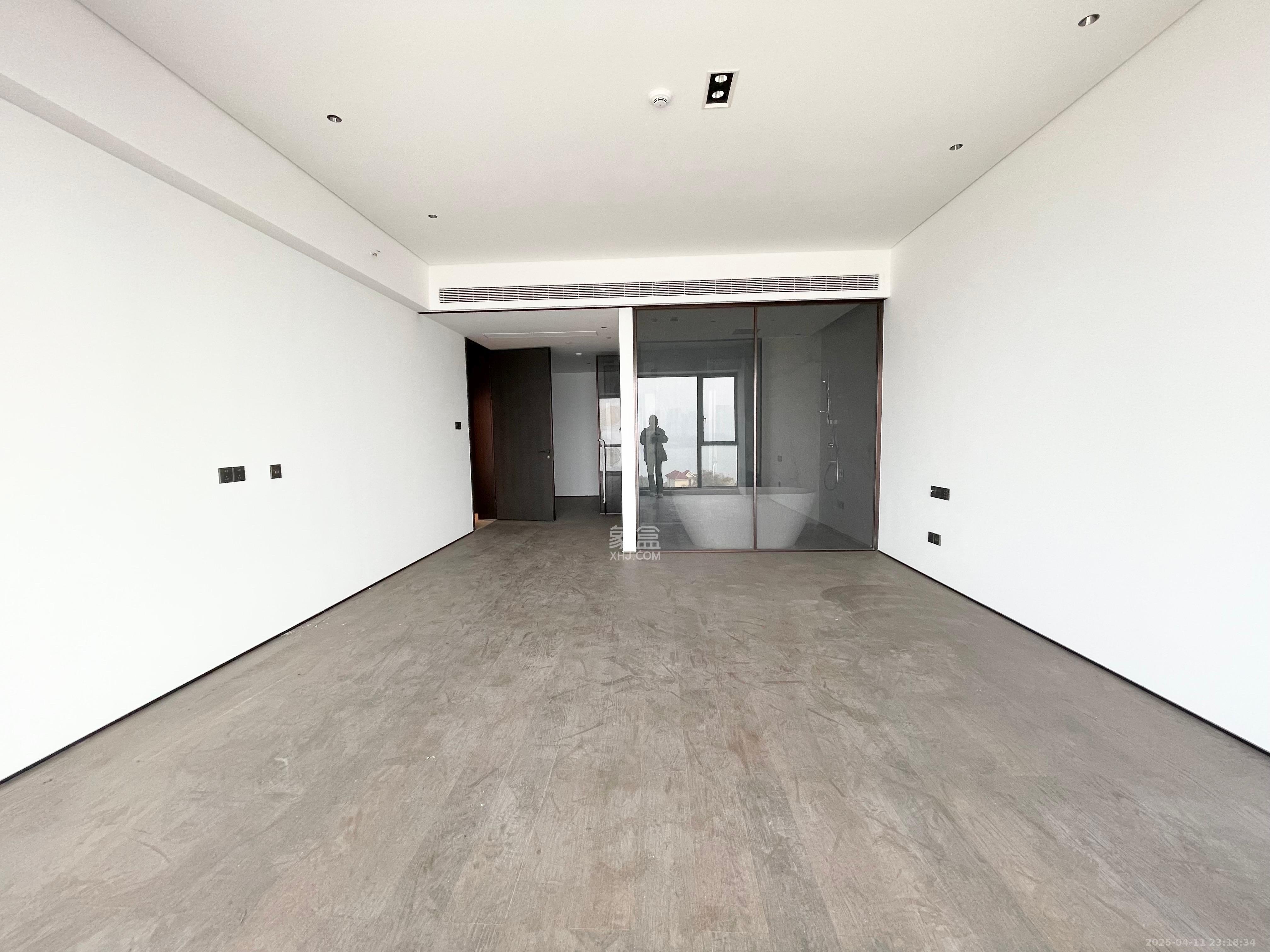 万科紫台 4室2厅3卫 16000.0元/月 万科紫台 4室2厅3卫 16000.0元/月室内图