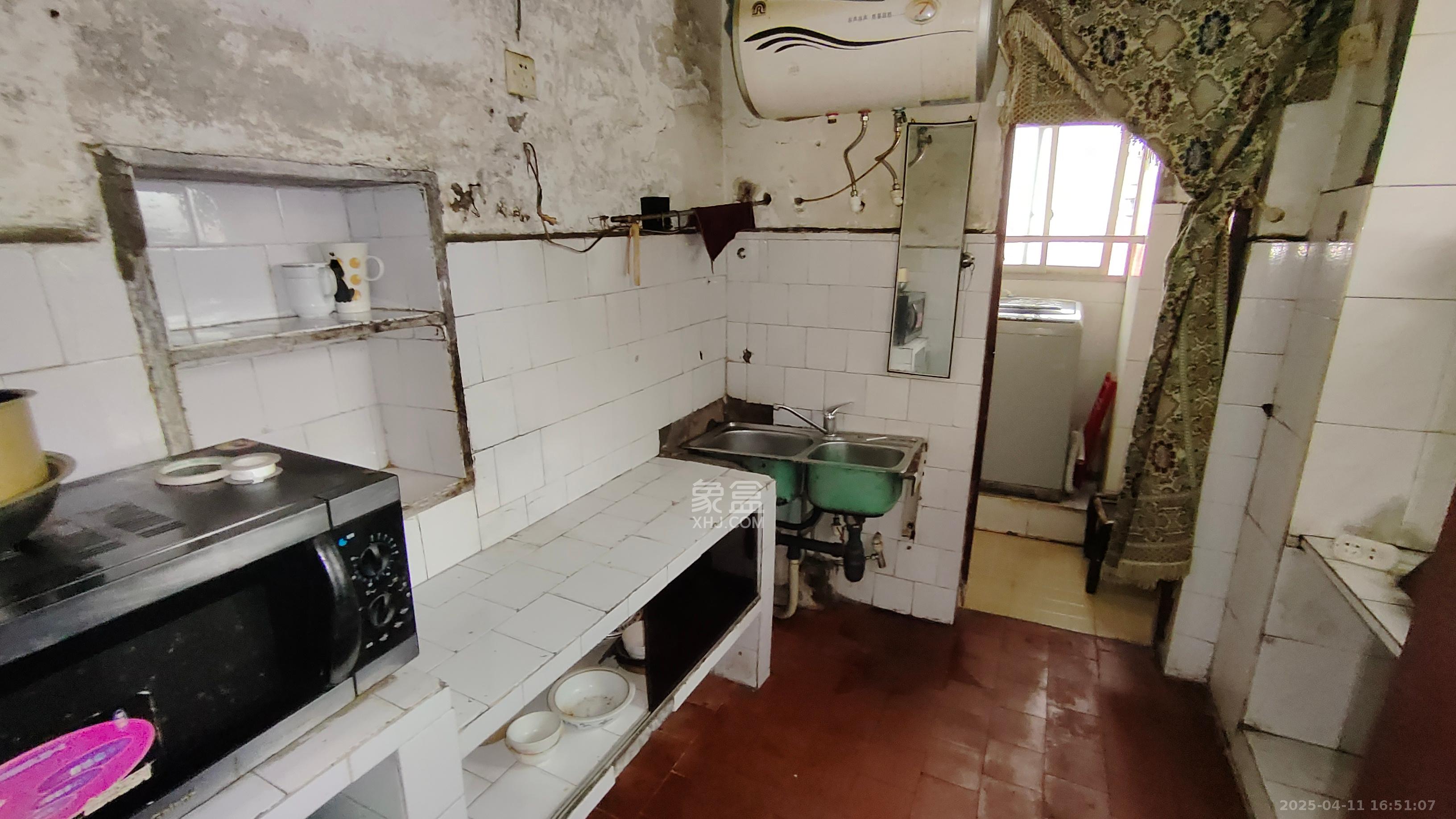 火把山小区 2室1厅1卫 1000.0元/月 火把山小区 2室1厅1卫 1000.0元/月室内图