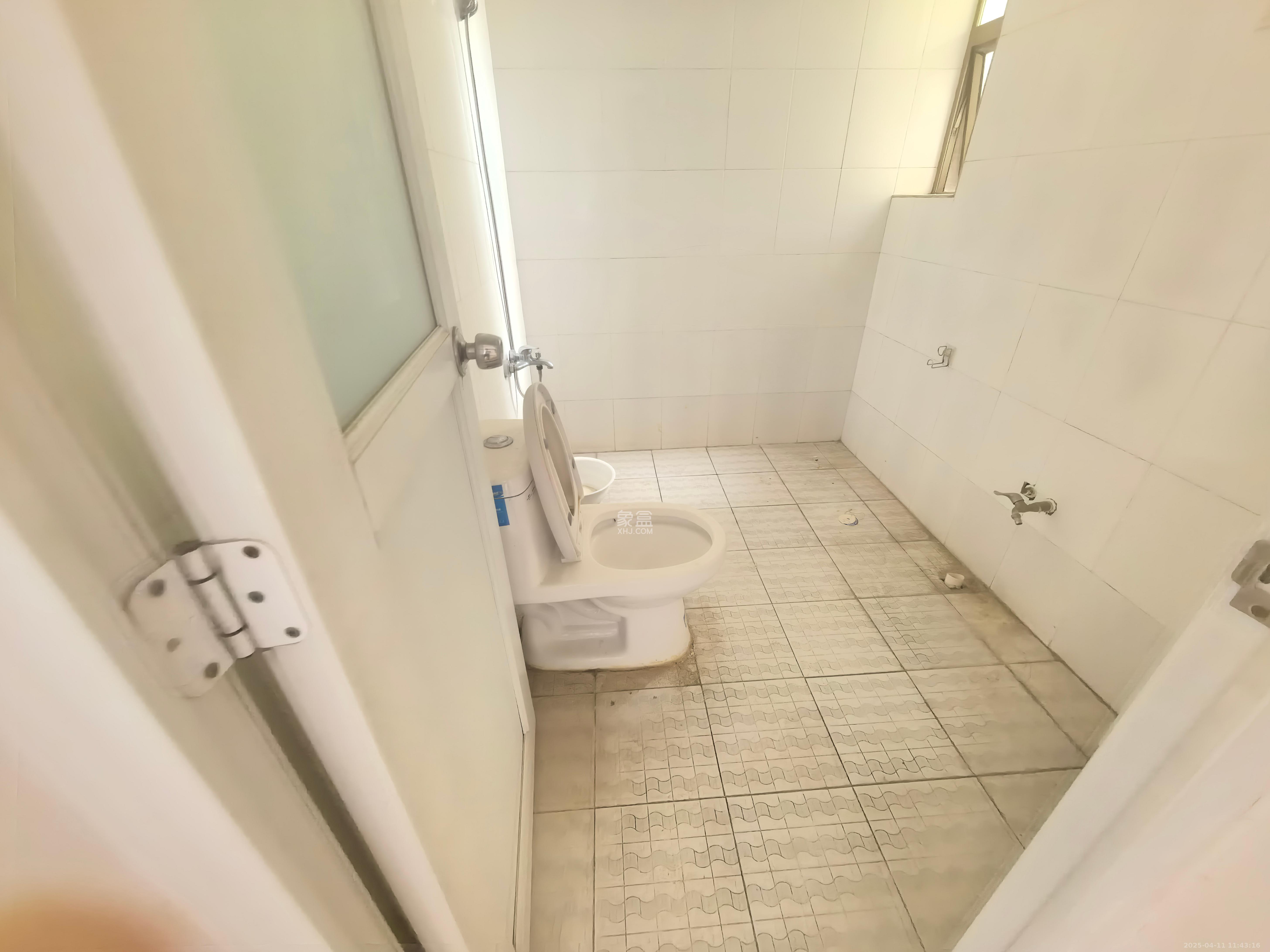 锦湘国际星城二期(锦雅苑)  3室2厅1卫    2300.0元/月 锦湘国际星城二期(锦雅苑)  3室2厅1卫    2300.0元/月室内图