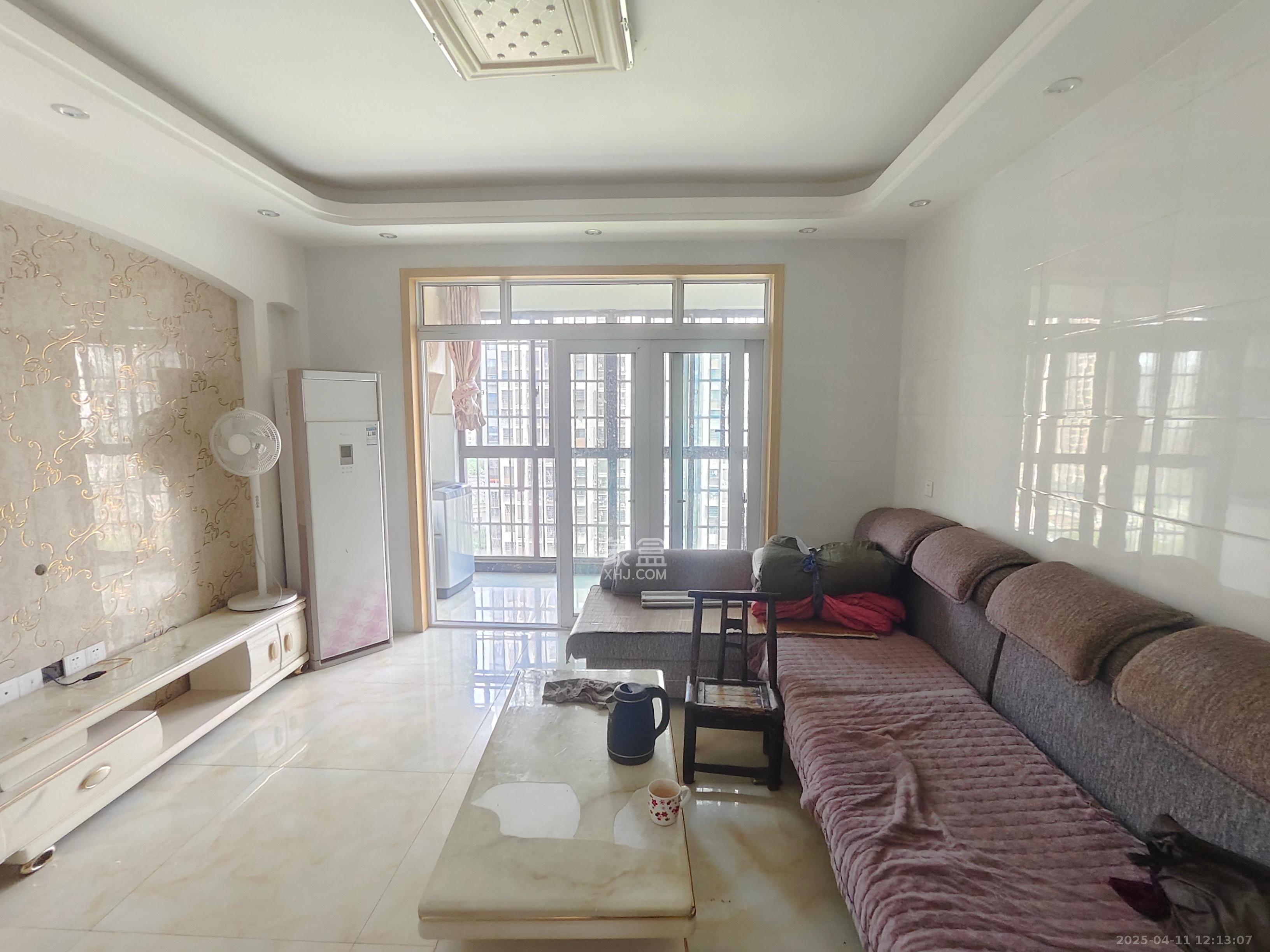 嘉顺苑 3室2厅1卫 2600.0元/月 嘉顺苑 3室2厅1卫 2600.0元/月室内图