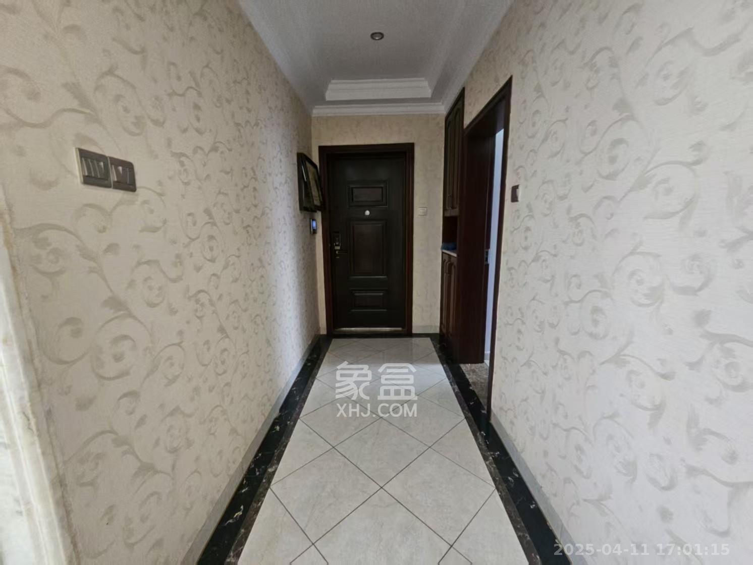 中央美郡 4室2厅2卫 3800.0元/月 中央美郡 4室2厅2卫 3800.0元/月室内图