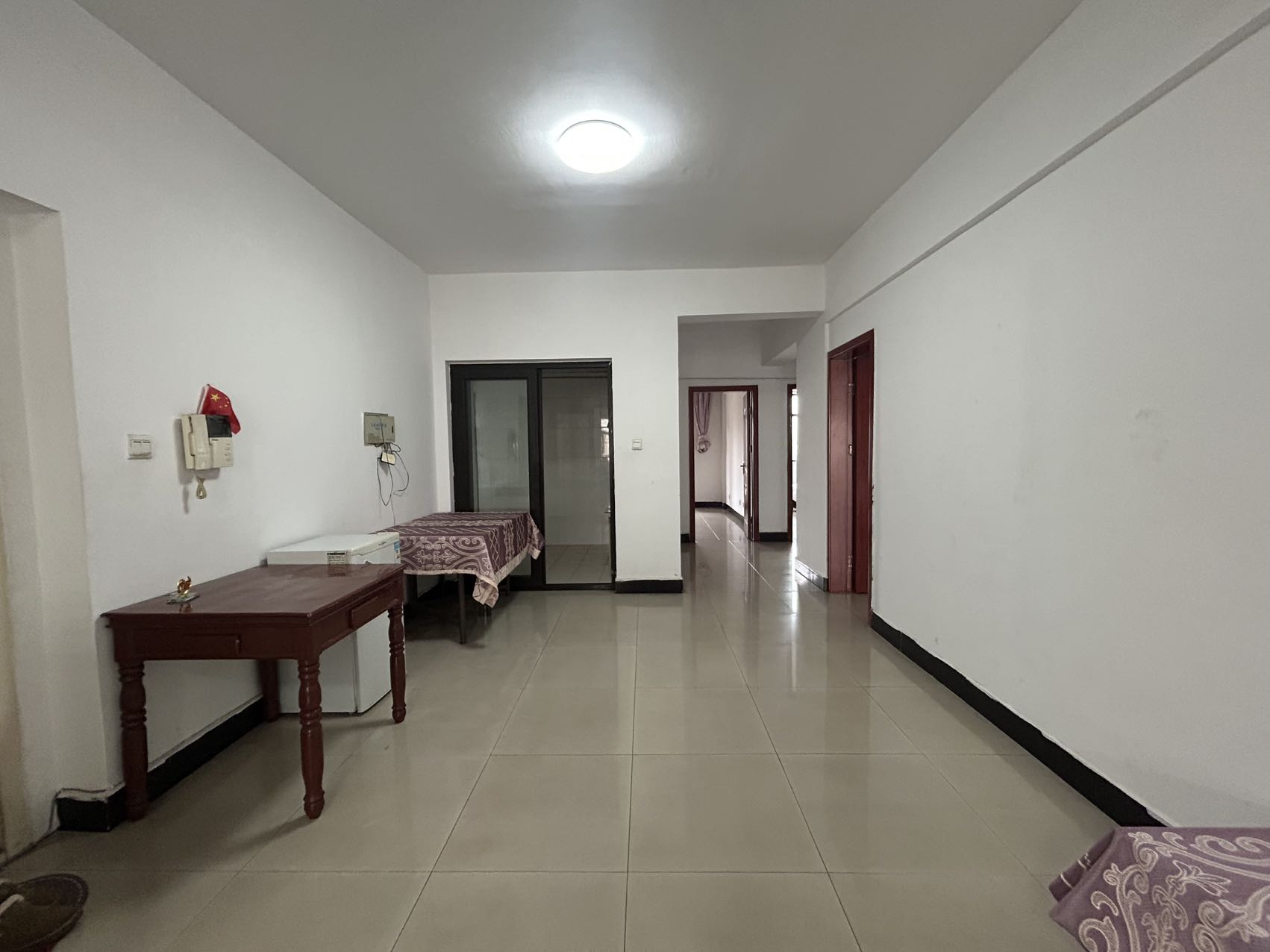 五洲城 3室2厅2卫 1200.0元/月 五洲城 3室2厅2卫 1200.0元/月室内图