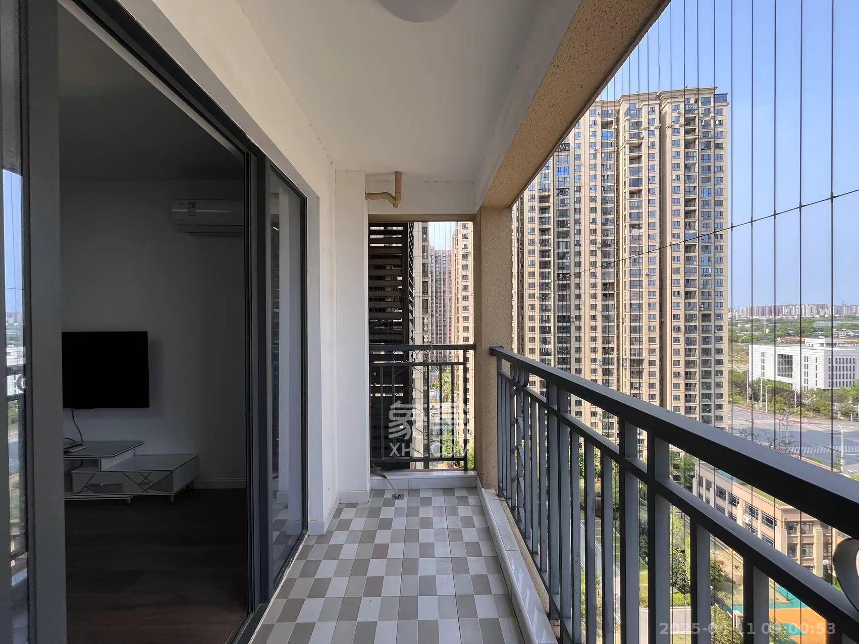 爵世名邸东湖（东湖壹号企业总部基地）  4室2厅2卫   2800.00元/月室内图