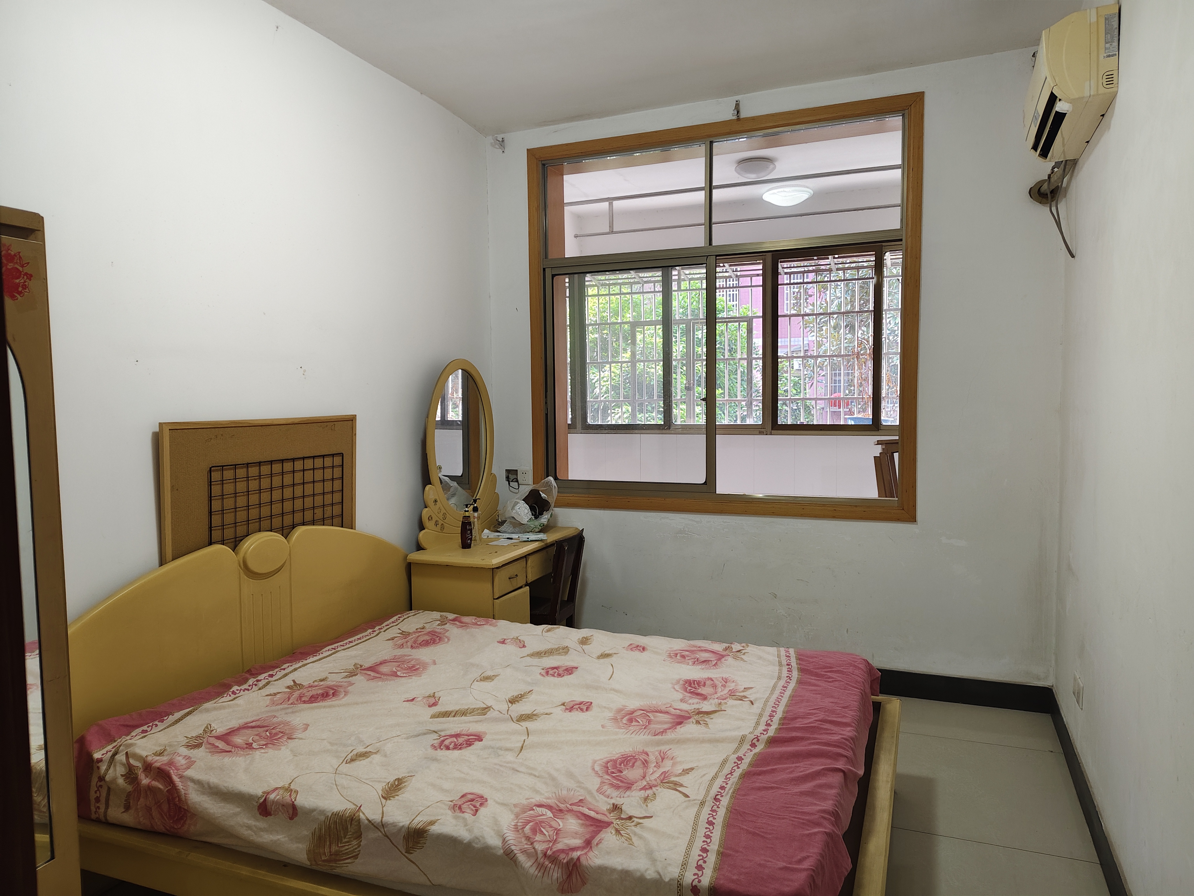 锦源小区 3室1厅1卫 35.0万 锦源小区 3室1厅1卫 35.0万客厅