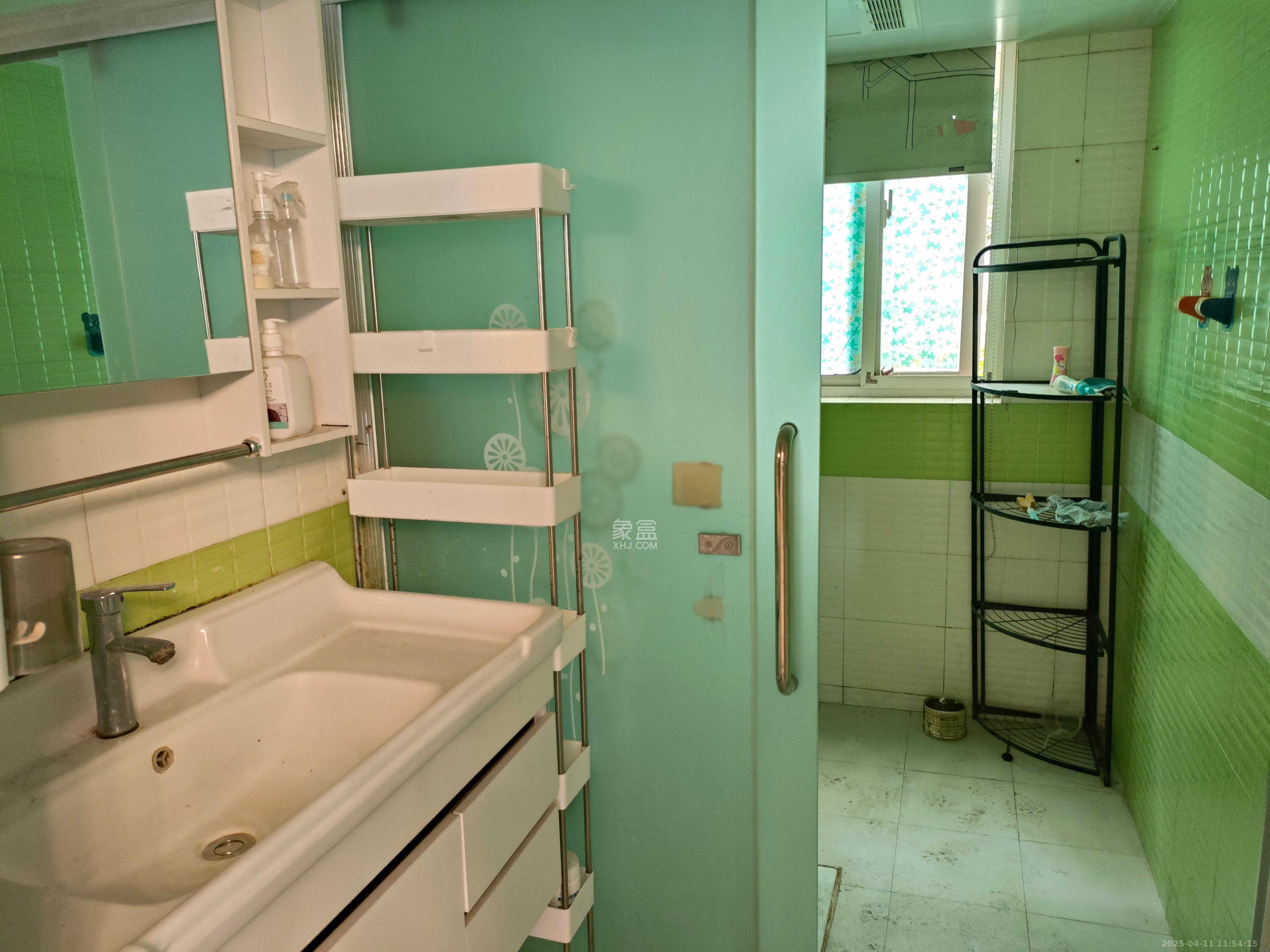中建桂苑  4室2厅1卫   2800.00元/月室内图