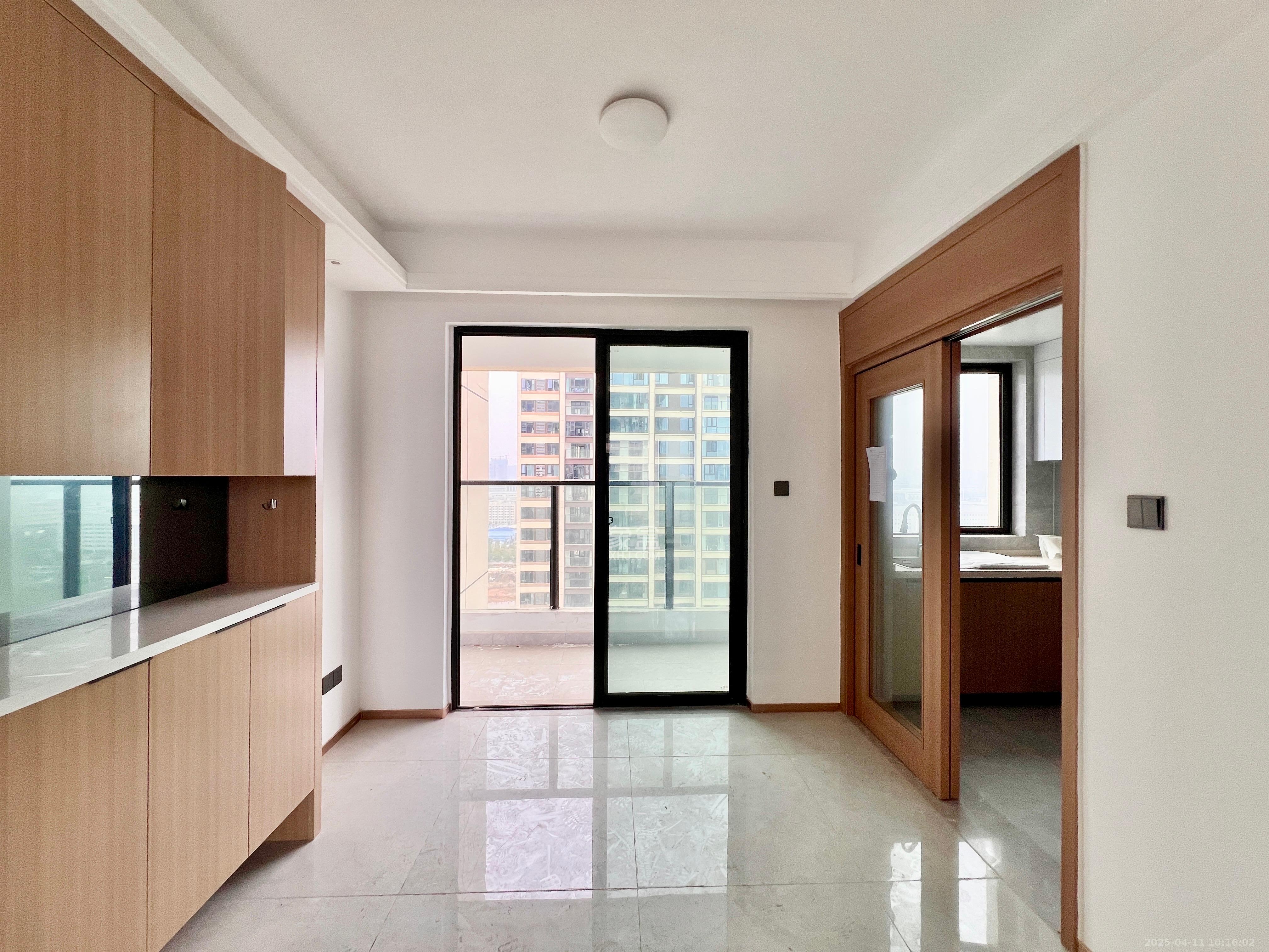 汉唐世家二期 4室2厅2卫 2600.0元/月 汉唐世家二期 4室2厅2卫 2600.0元/月室内图