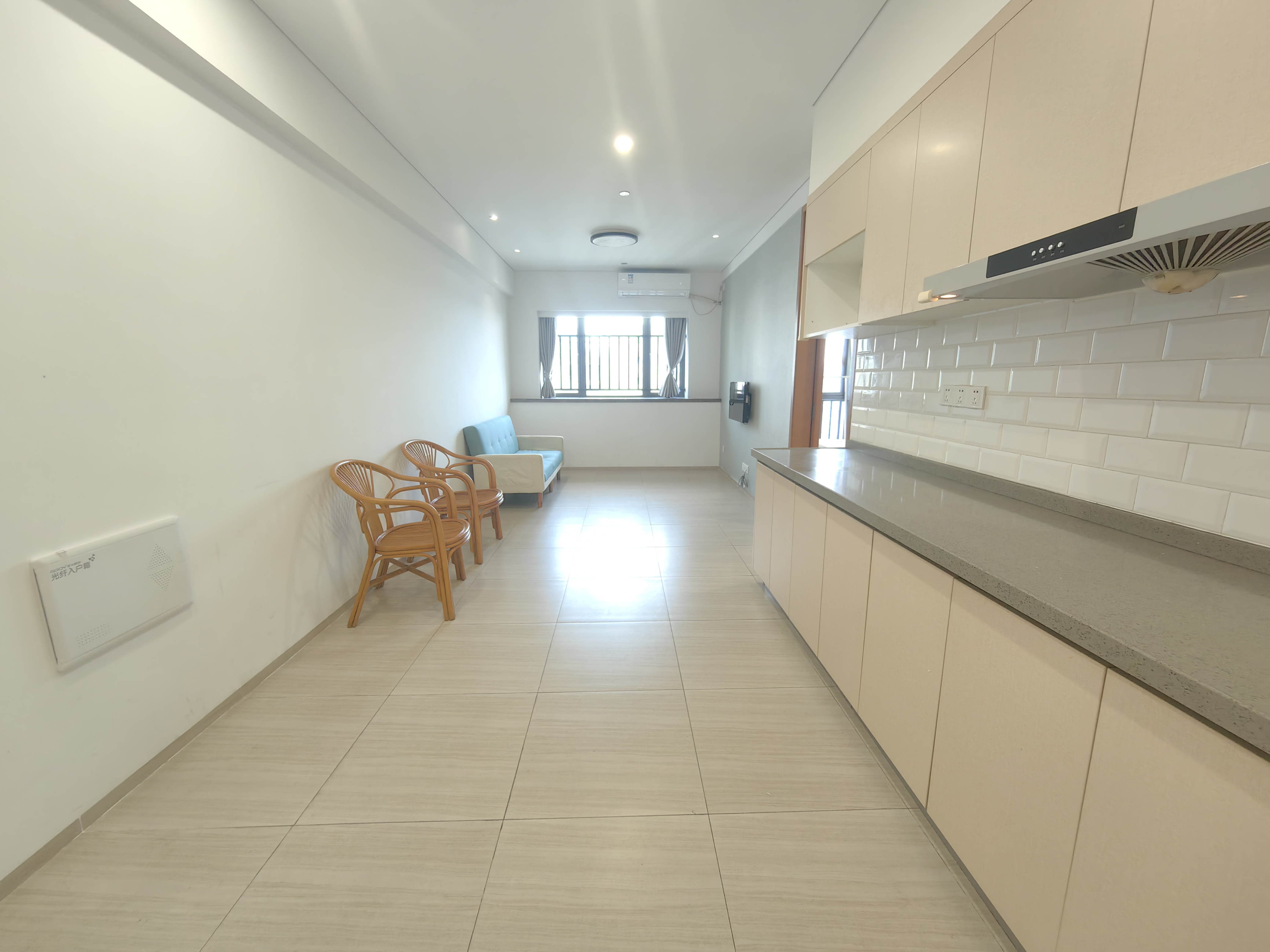 海航豪庭南苑 1室1厅1卫 129.0万 海航豪庭南苑 1室1厅1卫 129.0万客厅