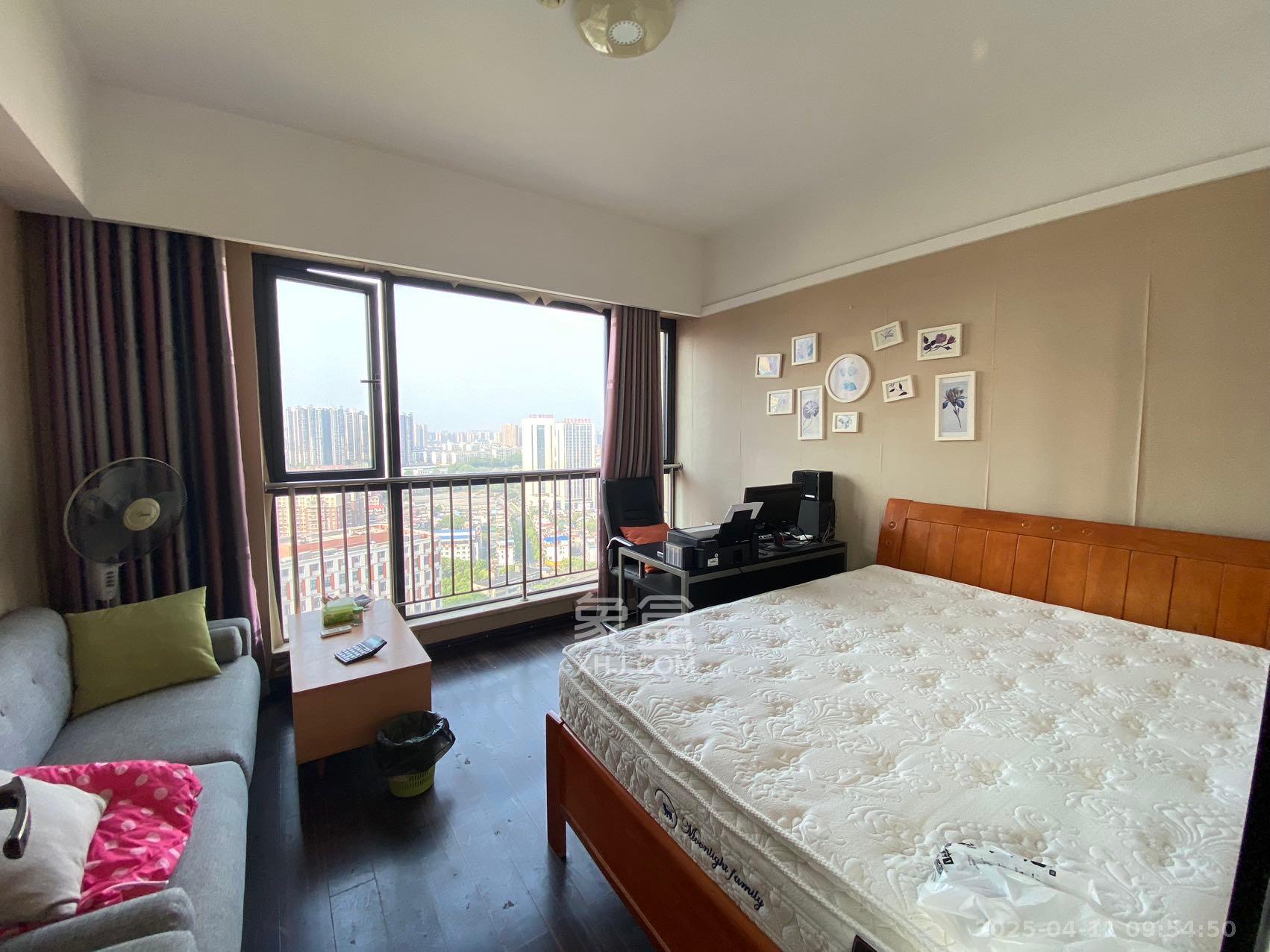 德思勤城市广场(宝格丽公寓) 1室1厅1卫 2000.0元/月 德思勤城市广场(宝格丽公寓) 1室1厅1卫 2000.0元/月室内图