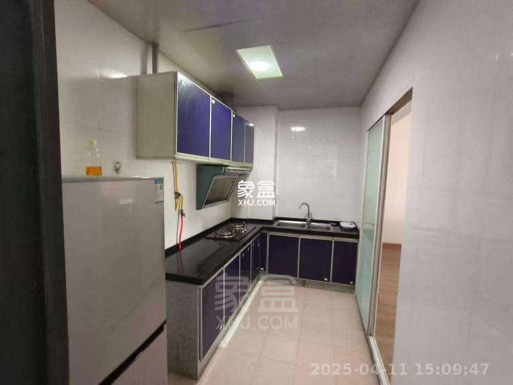 金茂尚都天台路123号 2室2厅1卫 1800.0元/月 金茂尚都天台路123号 2室2厅1卫 1800.0元/月室内图