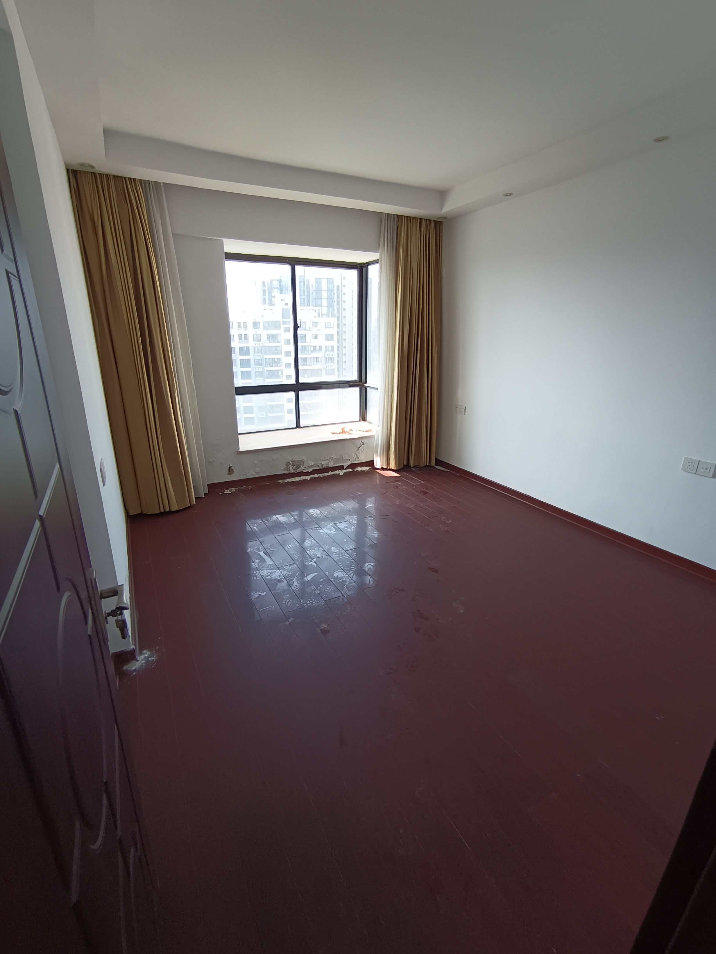 世纪海岸 2室2厅1卫 158.0万 世纪海岸 2室2厅1卫 158.0万客厅