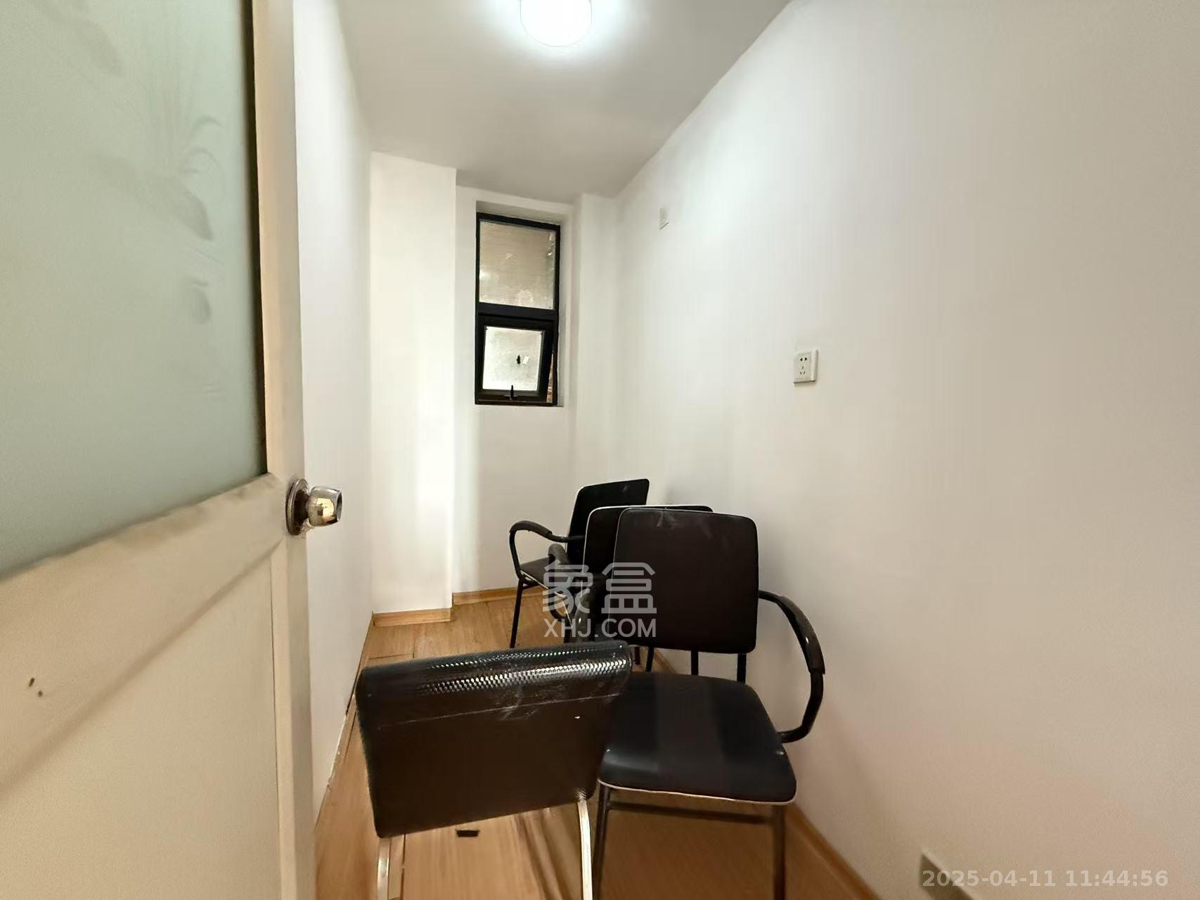 凯通国际城(凯通朝庭)  2室1厅1卫    2200.0元/月 凯通国际城(凯通朝庭)  2室1厅1卫    2200.0元/月室内图