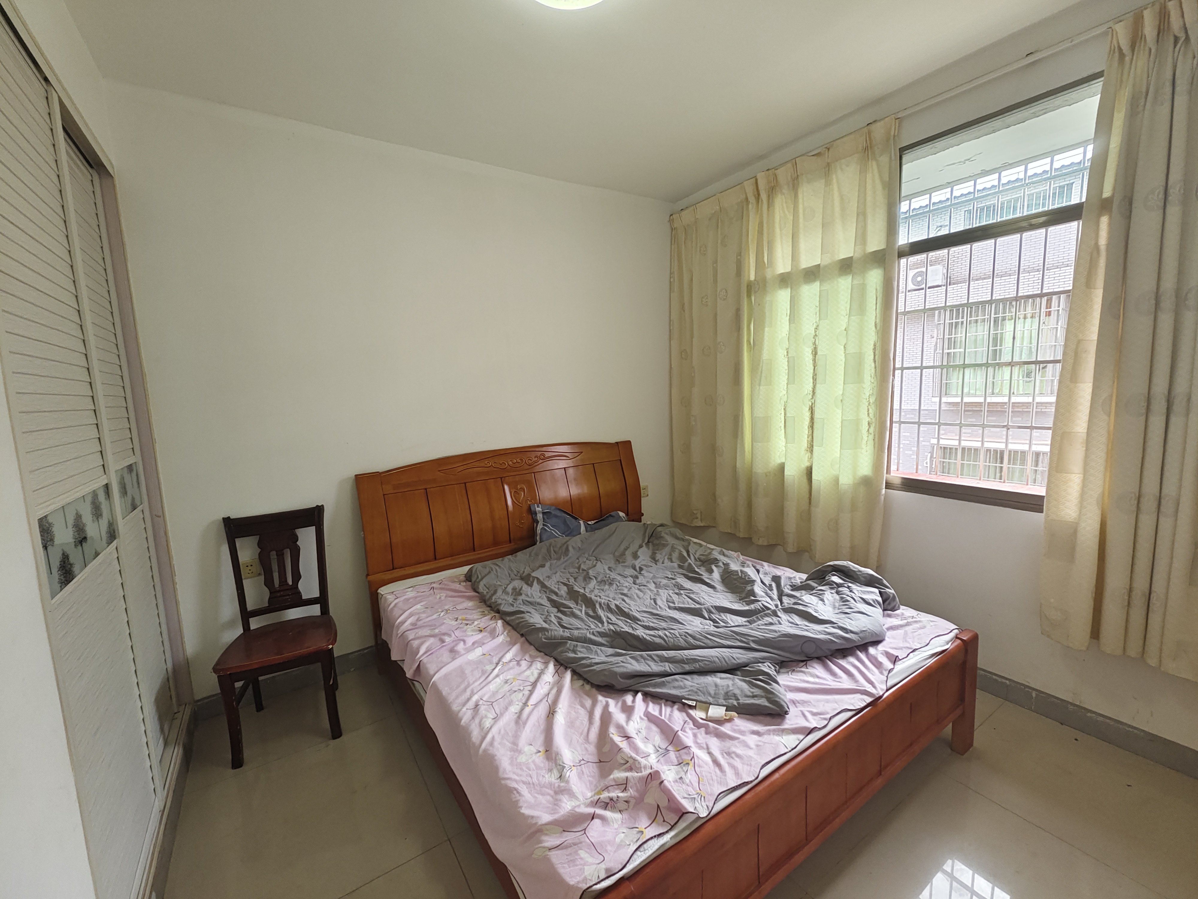 互助小区 1室0厅0卫 900.0元/月 互助小区 1室0厅0卫 900.0元/月室内图