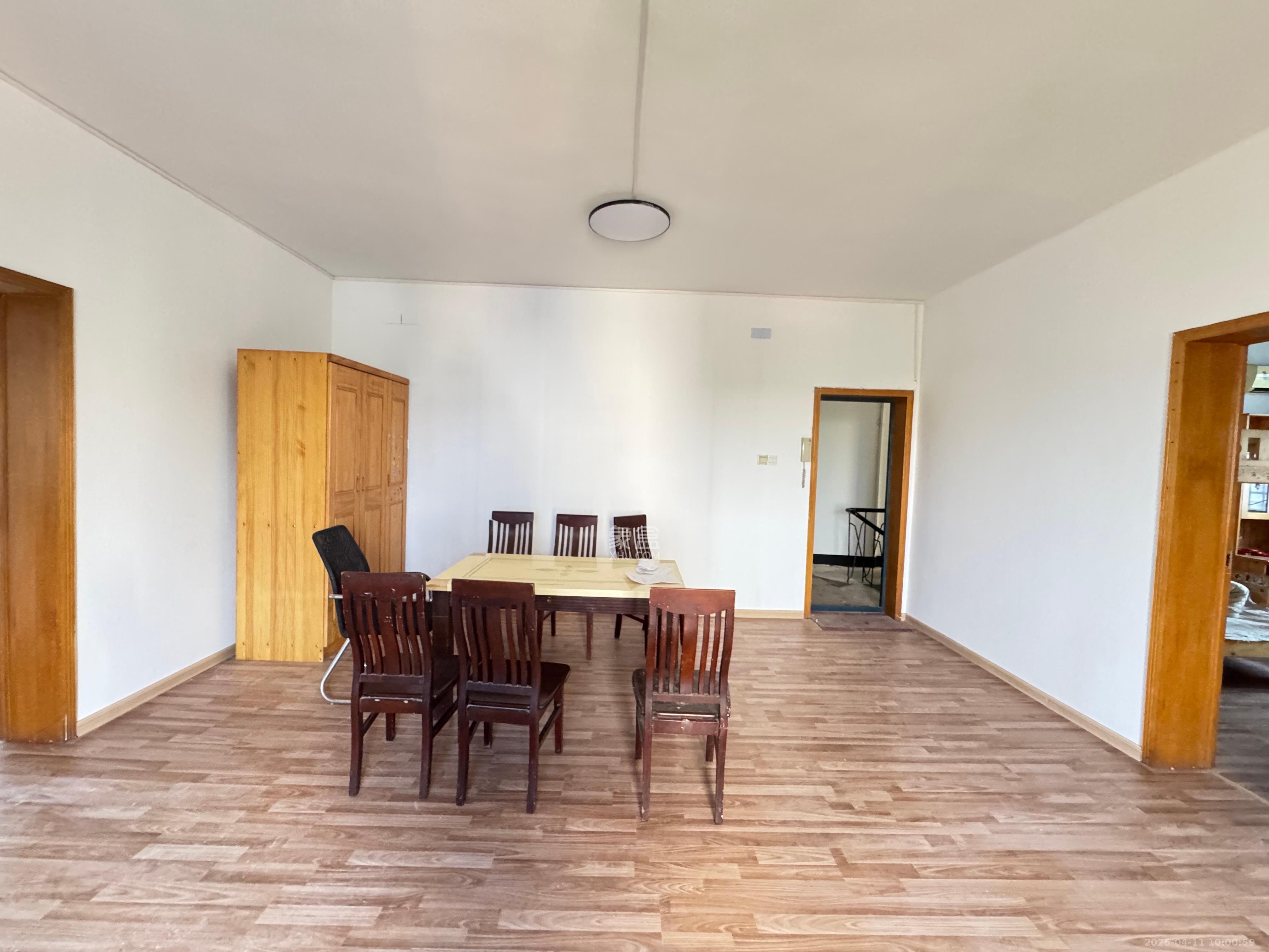 车站北路社区综合楼1栋 3室1厅1卫 1500.0元/月 车站北路社区综合楼1栋 3室1厅1卫 1500.0元/月室内图