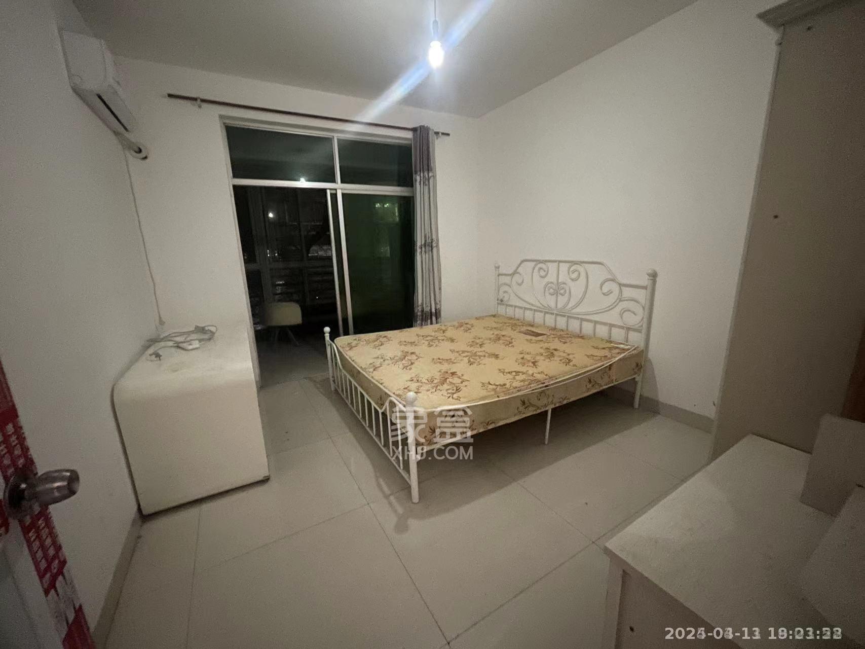 四季花园 3室2厅2卫 1600.0元/月 四季花园 3室2厅2卫 1600.0元/月室内图