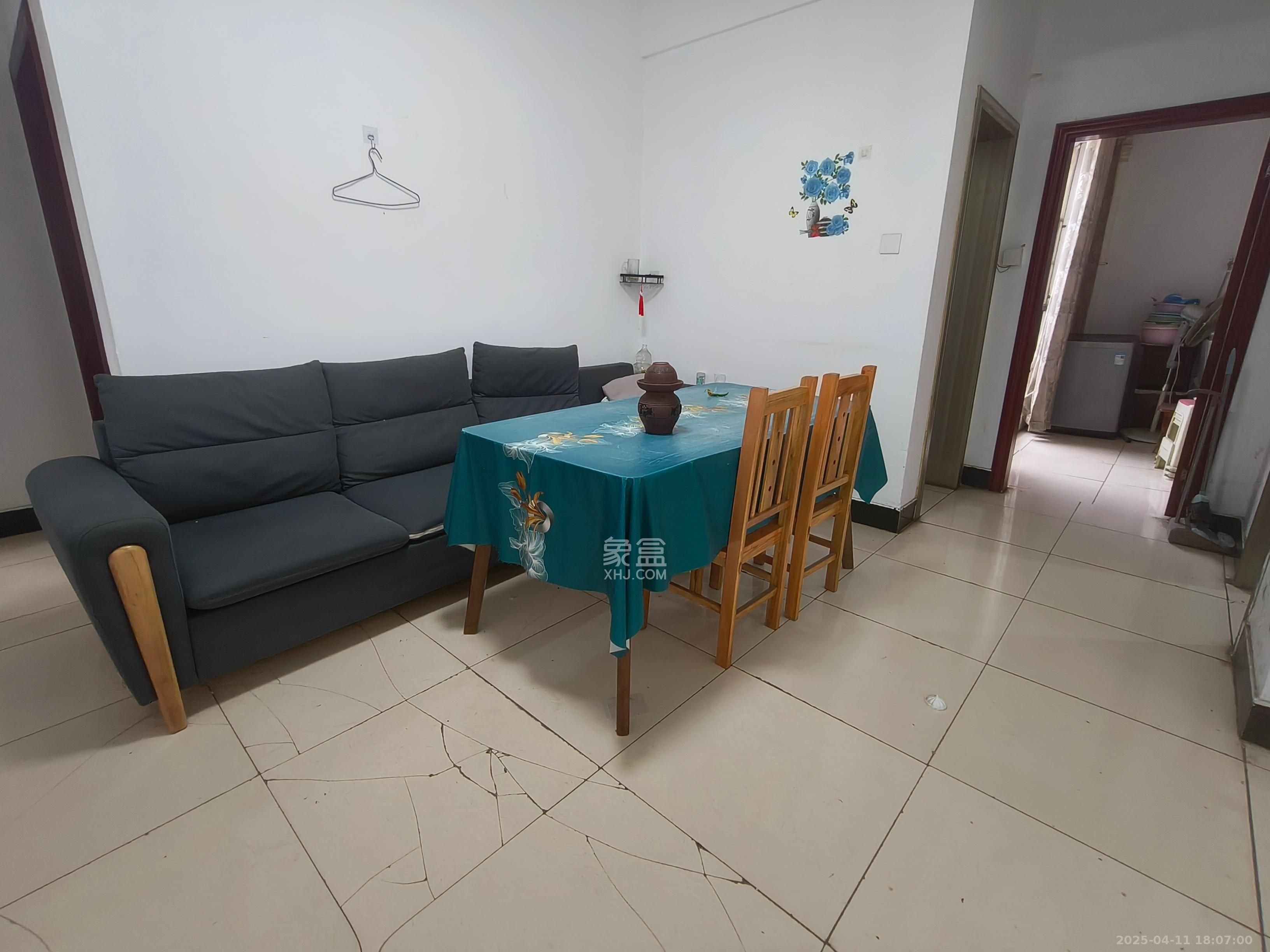 锦绣华天 3室2厅2卫 3000.0元/月 锦绣华天 3室2厅2卫 3000.0元/月室内图