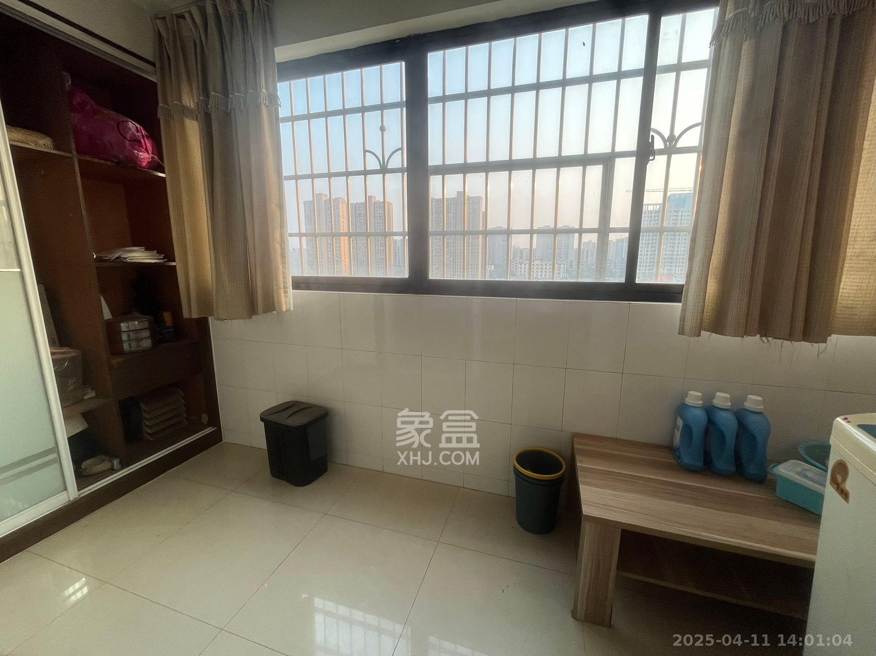 旺坤家园  3室2厅1卫    2000.0元/月 旺坤家园  3室2厅1卫    2000.0元/月室内图