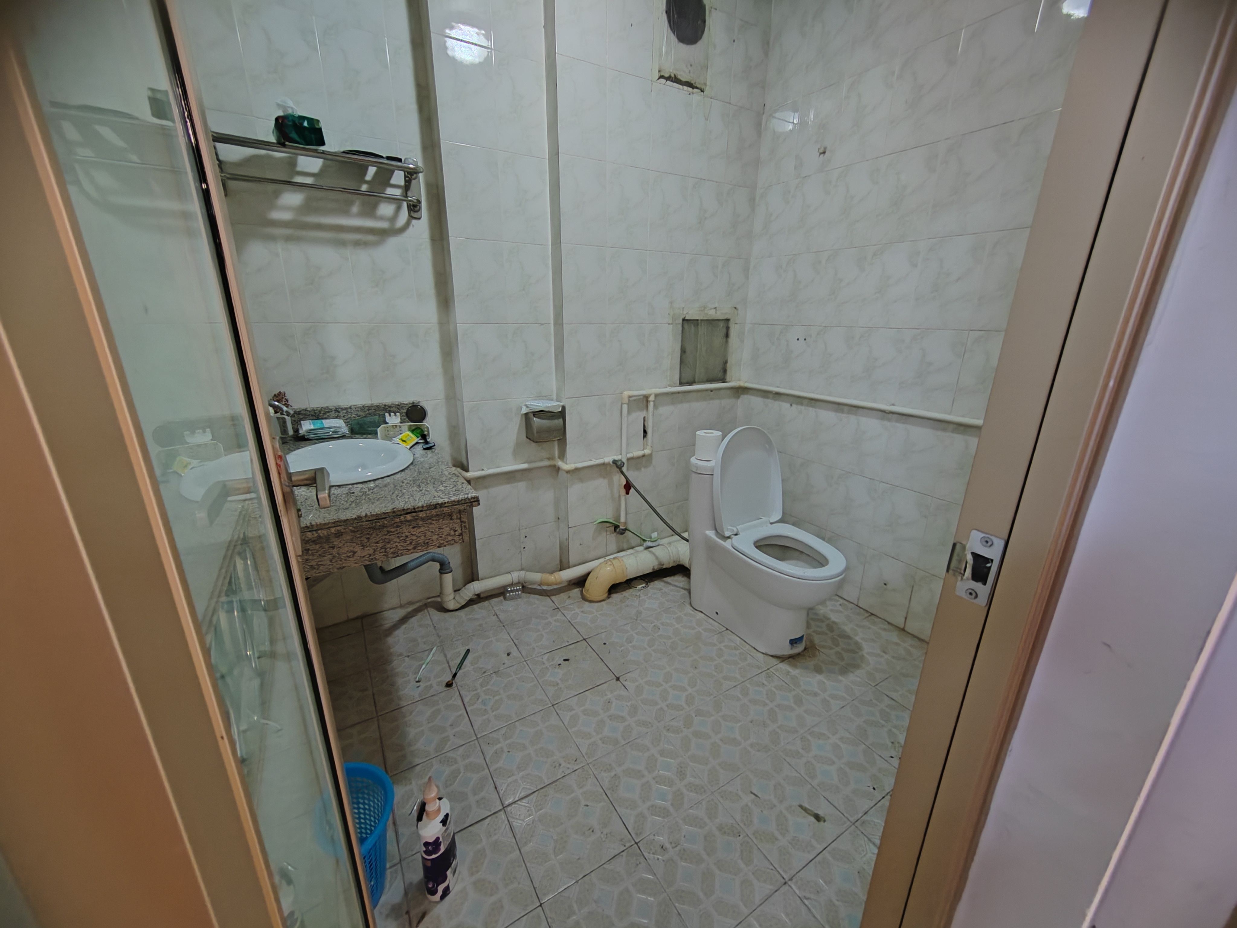 三叶花园  3室2厅1卫    1900.0元/月 三叶花园  3室2厅1卫    1900.0元/月室内图