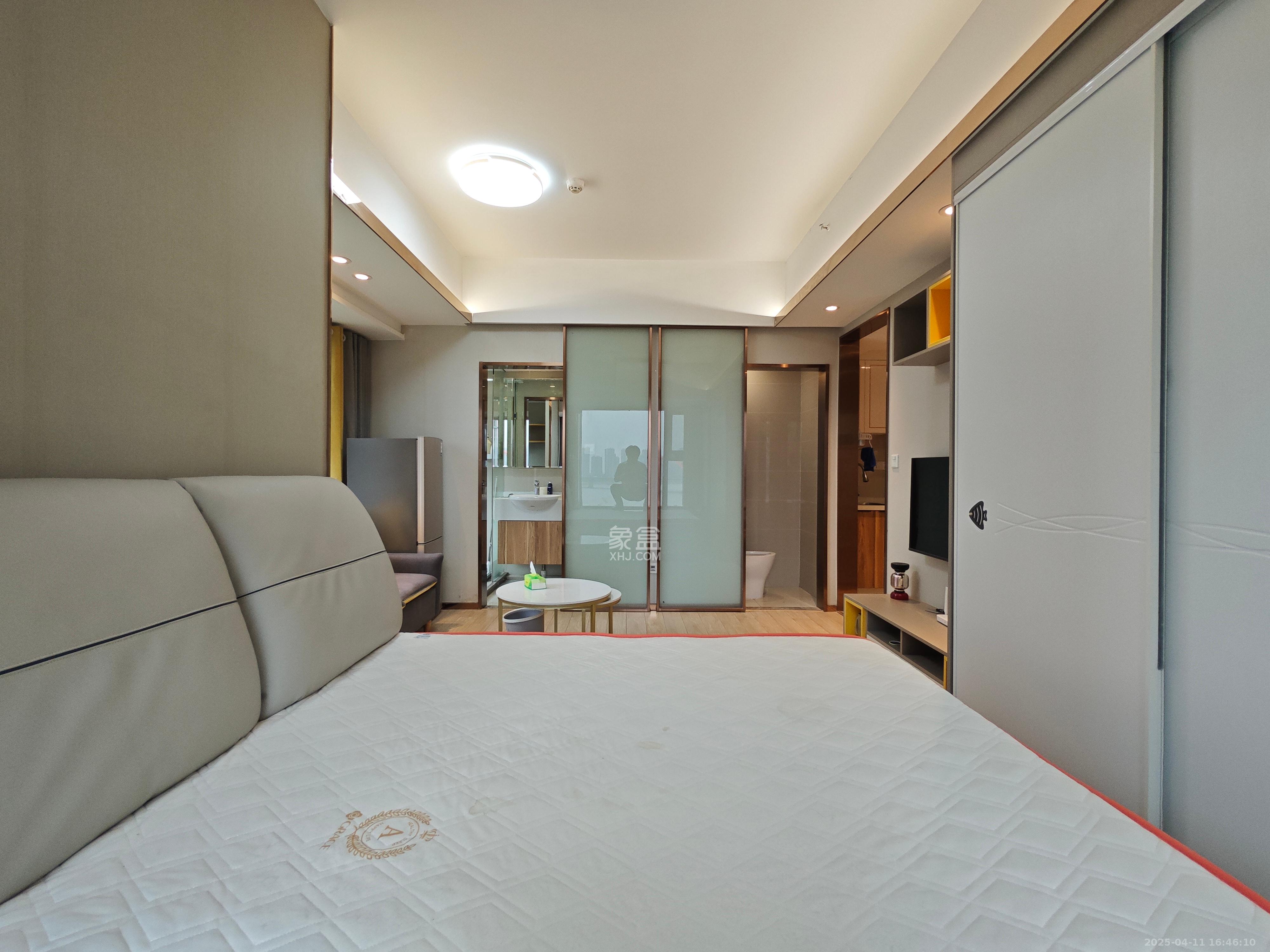 远洋外滩壹号 1室1厅1卫 2000.0元/月 远洋外滩壹号 1室1厅1卫 2000.0元/月室内图