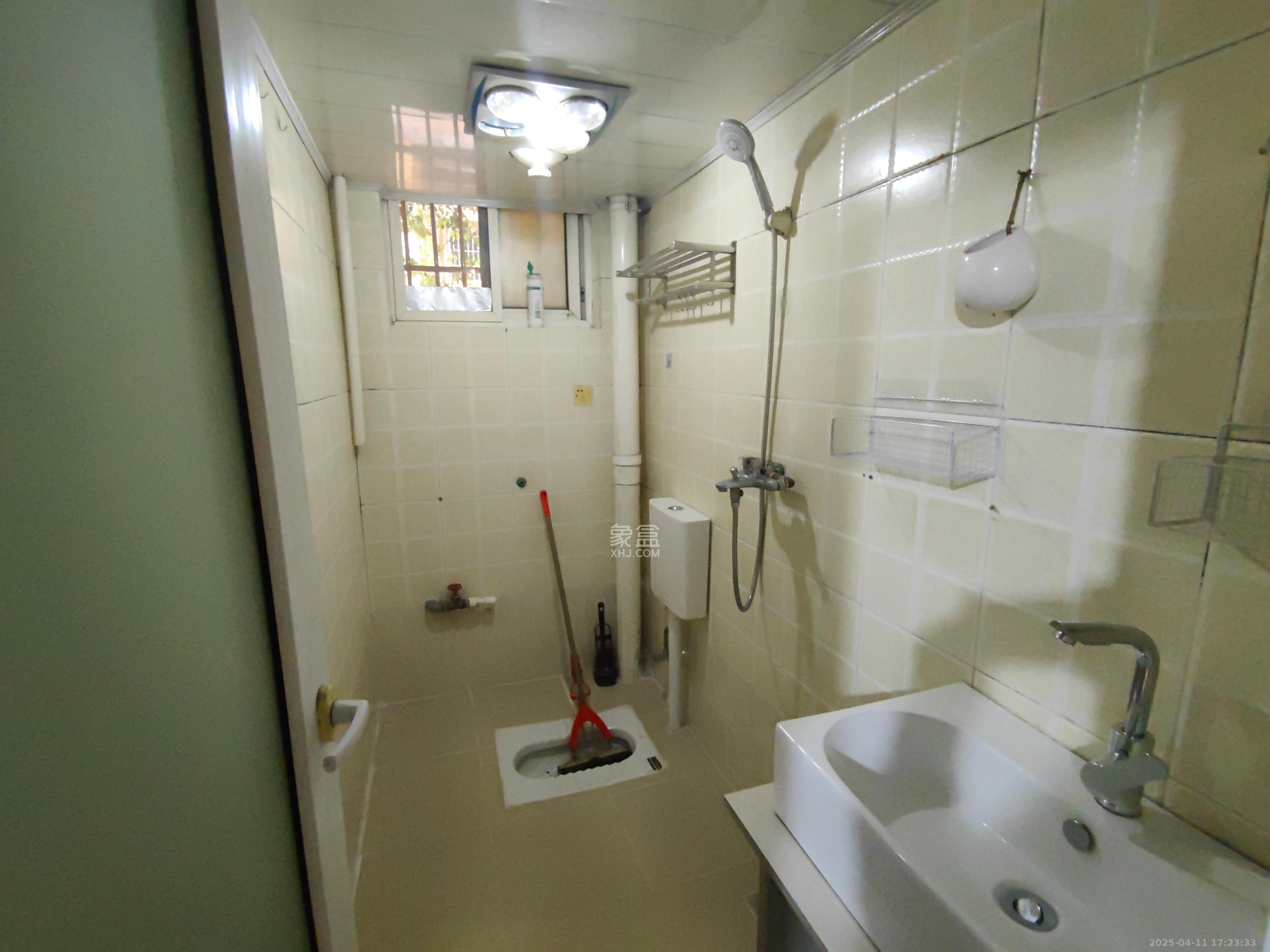 御景龙城 1室1厅1卫 1000.0元/月 御景龙城 1室1厅1卫 1000.0元/月室内图