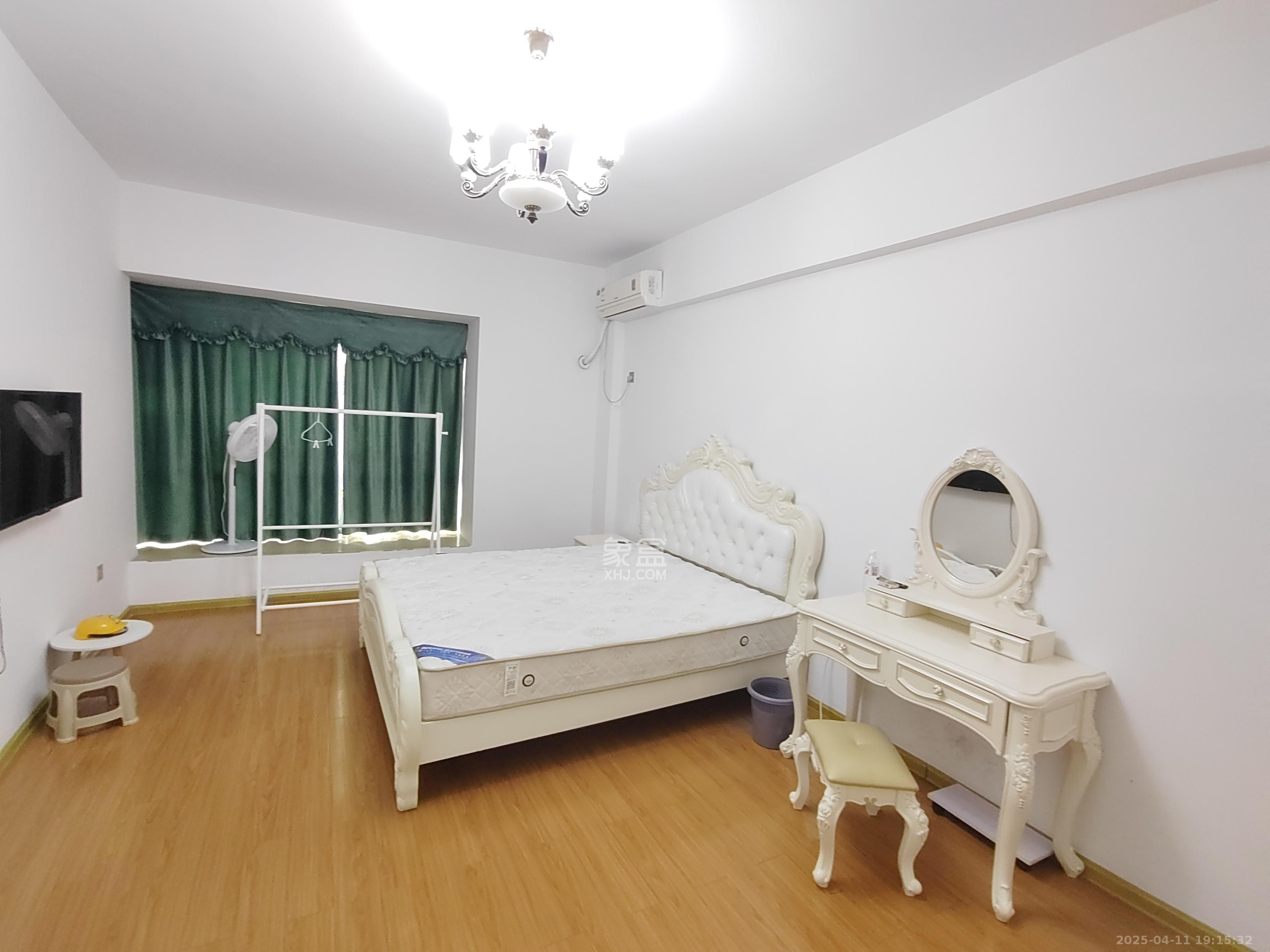 梦网景园 3室2厅2卫 4000.0元/月 梦网景园 3室2厅2卫 4000.0元/月室内图