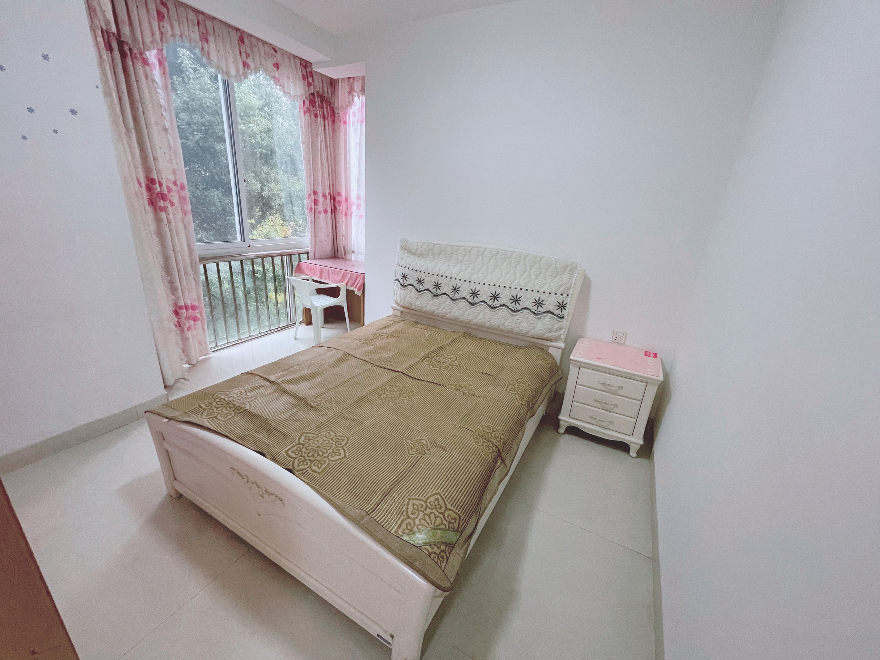 天下家园 3室2厅2卫 1500.0元/月 天下家园 3室2厅2卫 1500.0元/月室内图