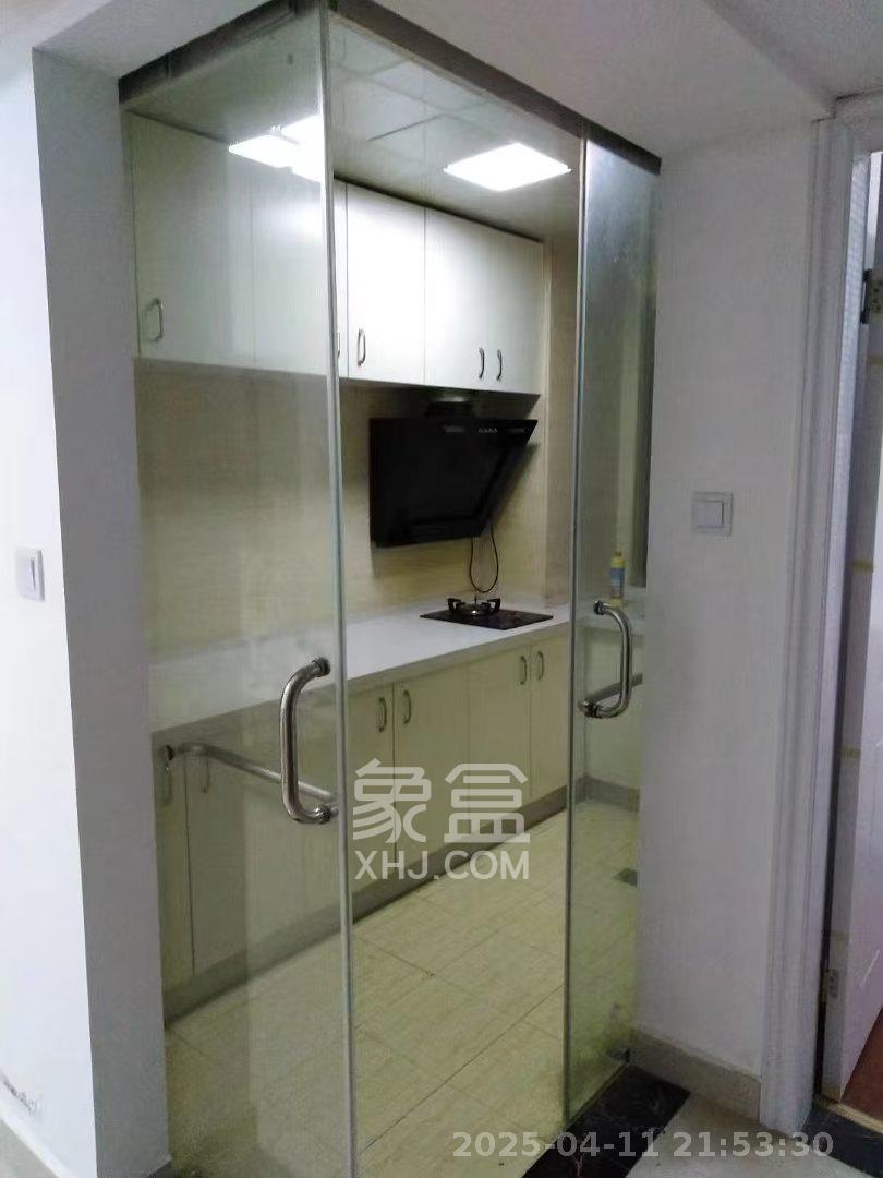 创世纪广场 2室2厅1卫 1700.00元/月 创世纪广场 2室2厅1卫 1700.00元/月室内图