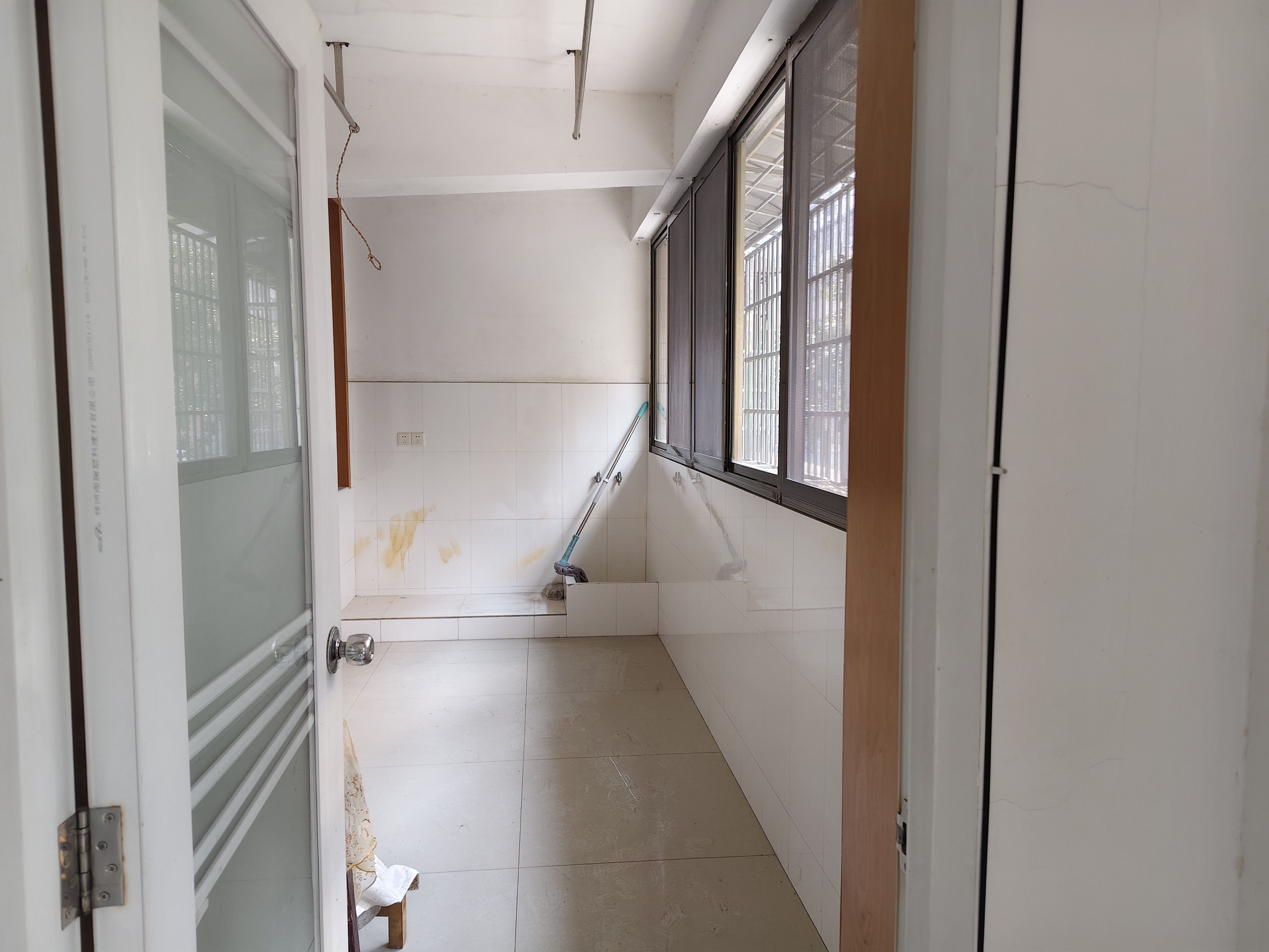 锦源小区 3室1厅1卫 35.0万 锦源小区 3室1厅1卫 35.0万客厅