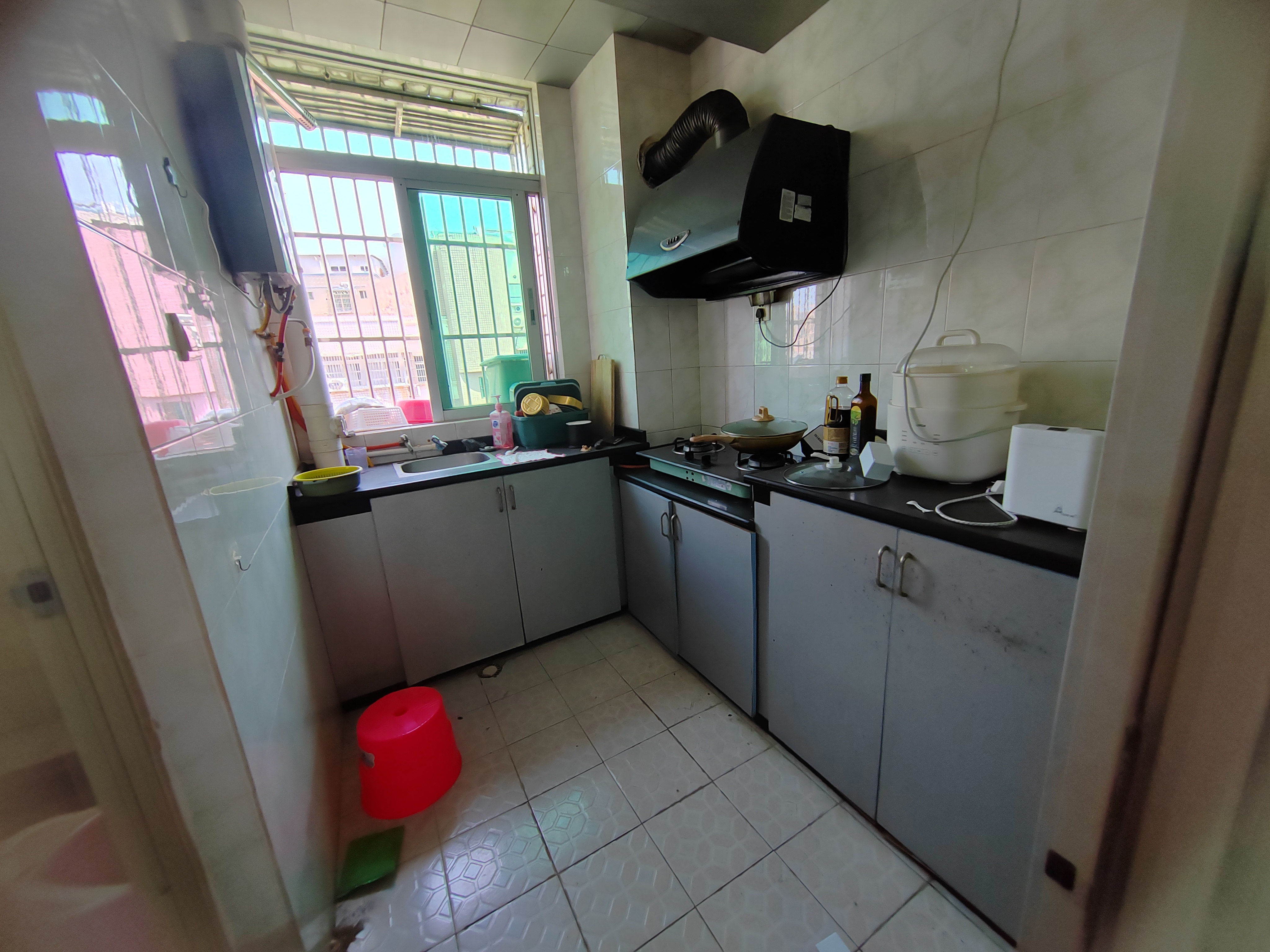 三叶花园  3室2厅1卫    1900.0元/月 三叶花园  3室2厅1卫    1900.0元/月室内图