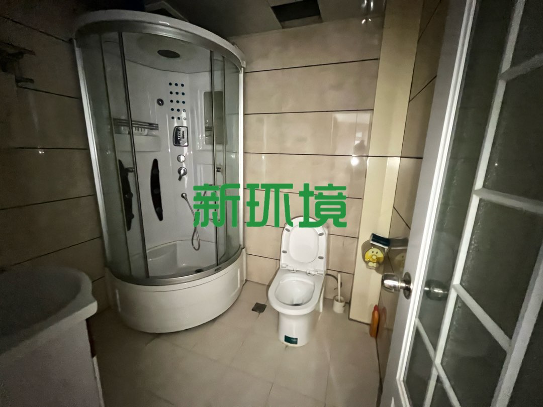欣业家园  3室2厅2卫   80.00万客厅