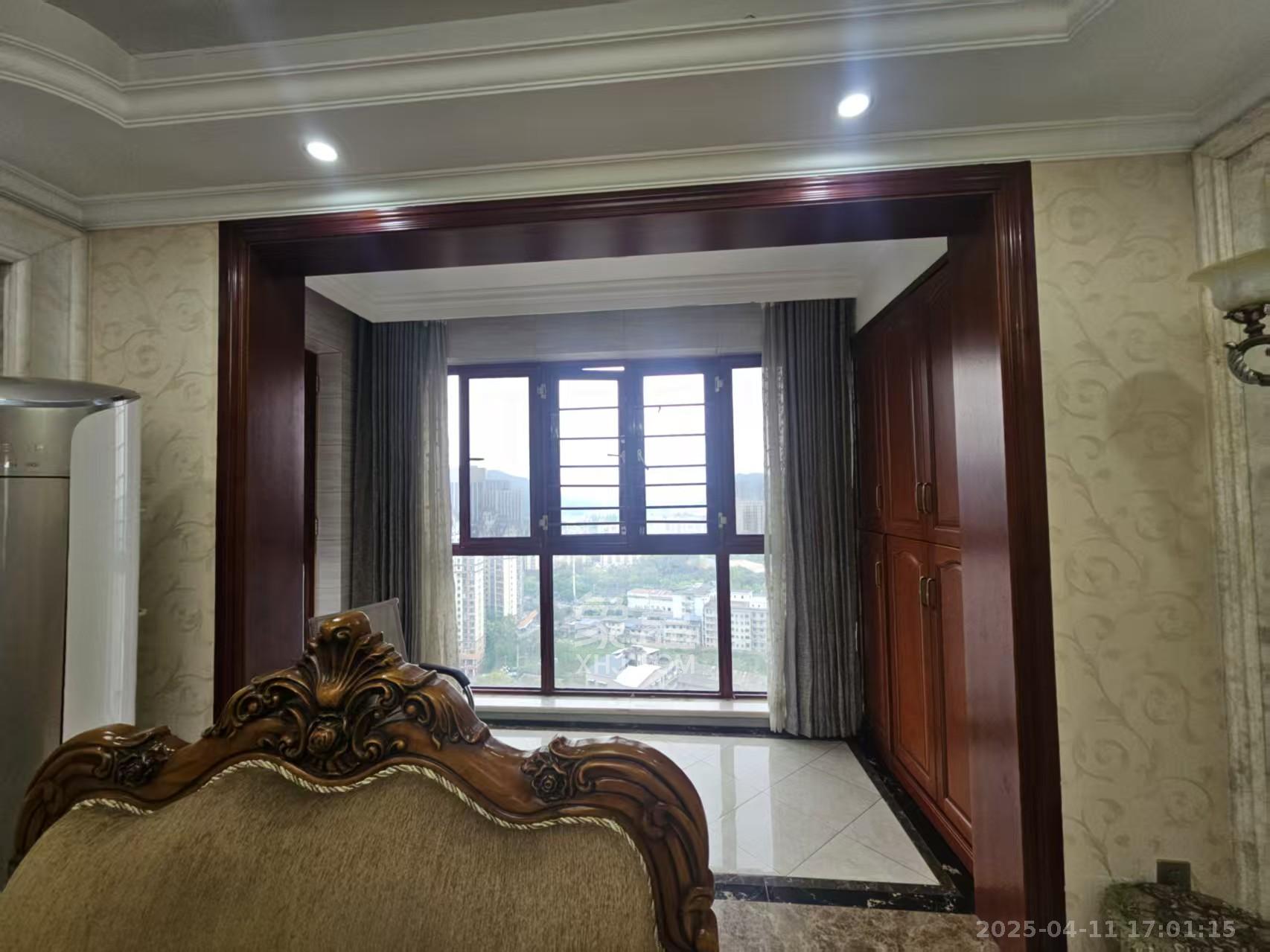 中央美郡 4室2厅2卫 3800.0元/月 中央美郡 4室2厅2卫 3800.0元/月室内图