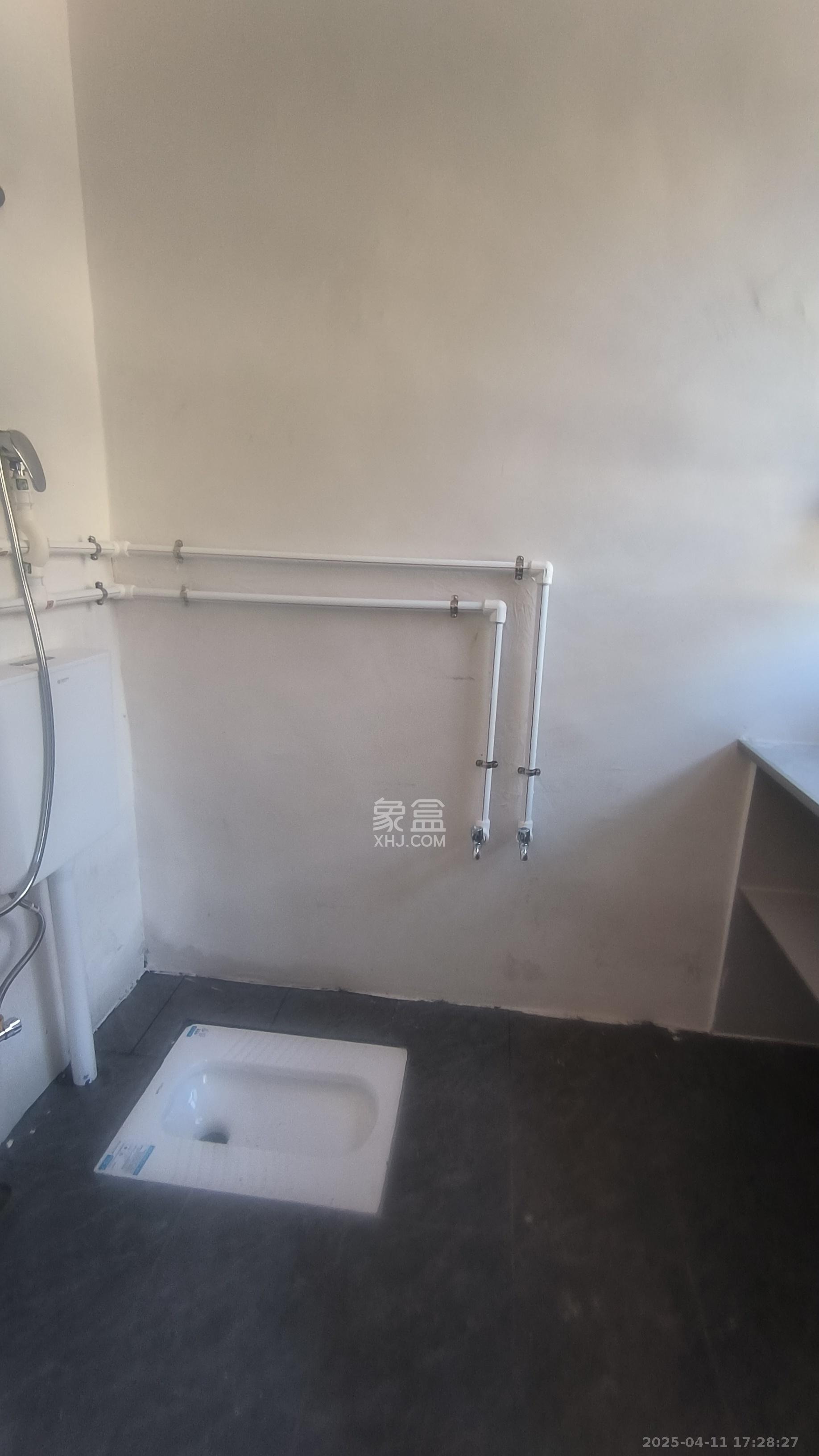 红旗区三片 1室1厅1卫 1000.0元/月 红旗区三片 1室1厅1卫 1000.0元/月室内图