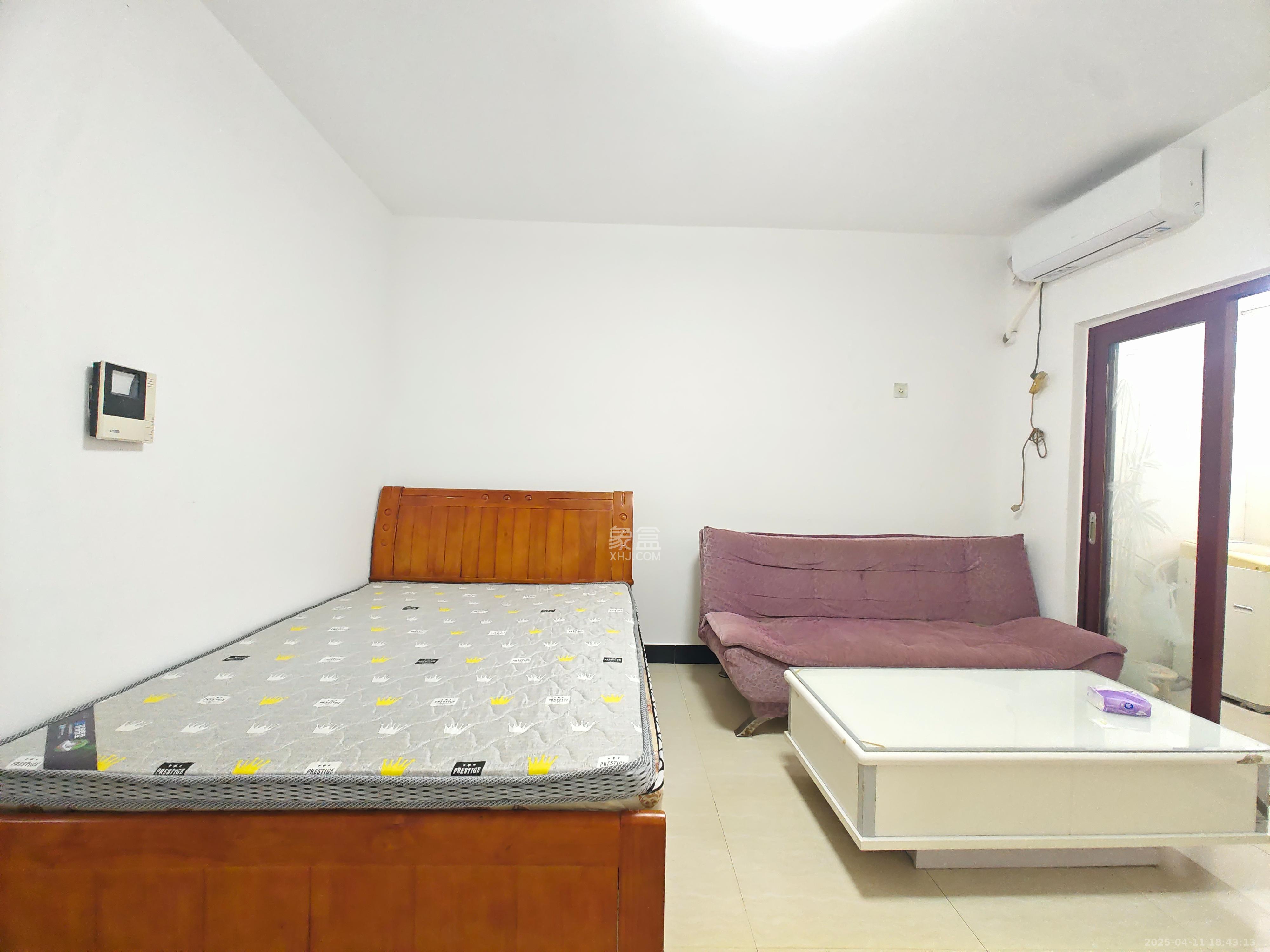 东方航标 1室1厅1卫 1100.0元/月 东方航标 1室1厅1卫 1100.0元/月室内图