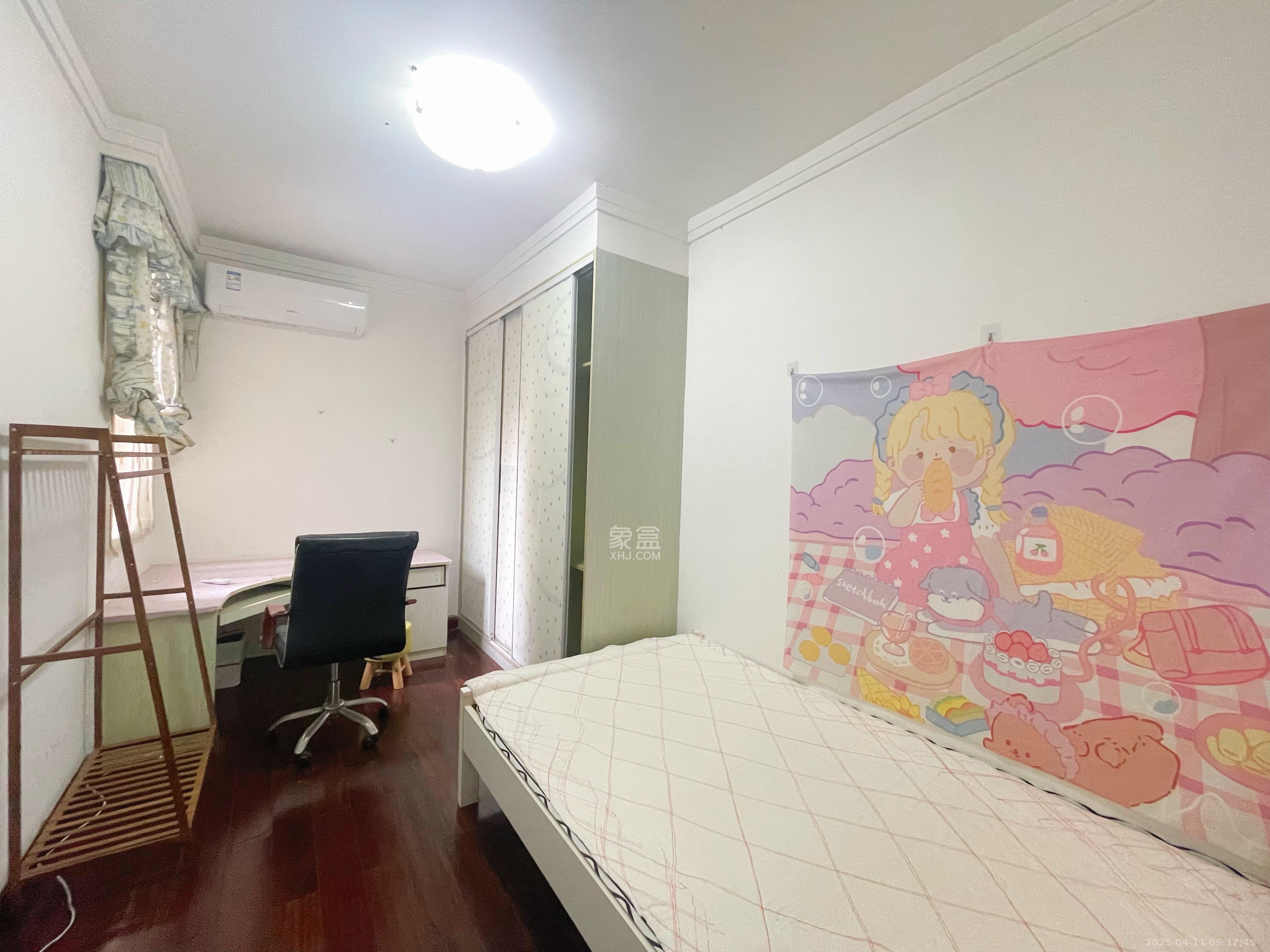 龙王港社区  3室2厅1卫   2400.00元/月室内图