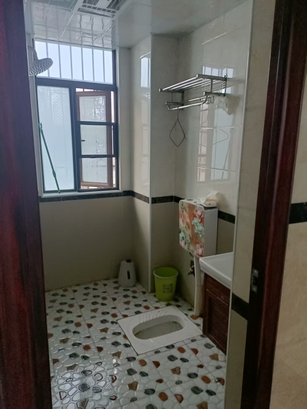 华辰汇景一、二期 1室1厅1卫 1300.0元/月 华辰汇景一、二期 1室1厅1卫 1300.0元/月室内图