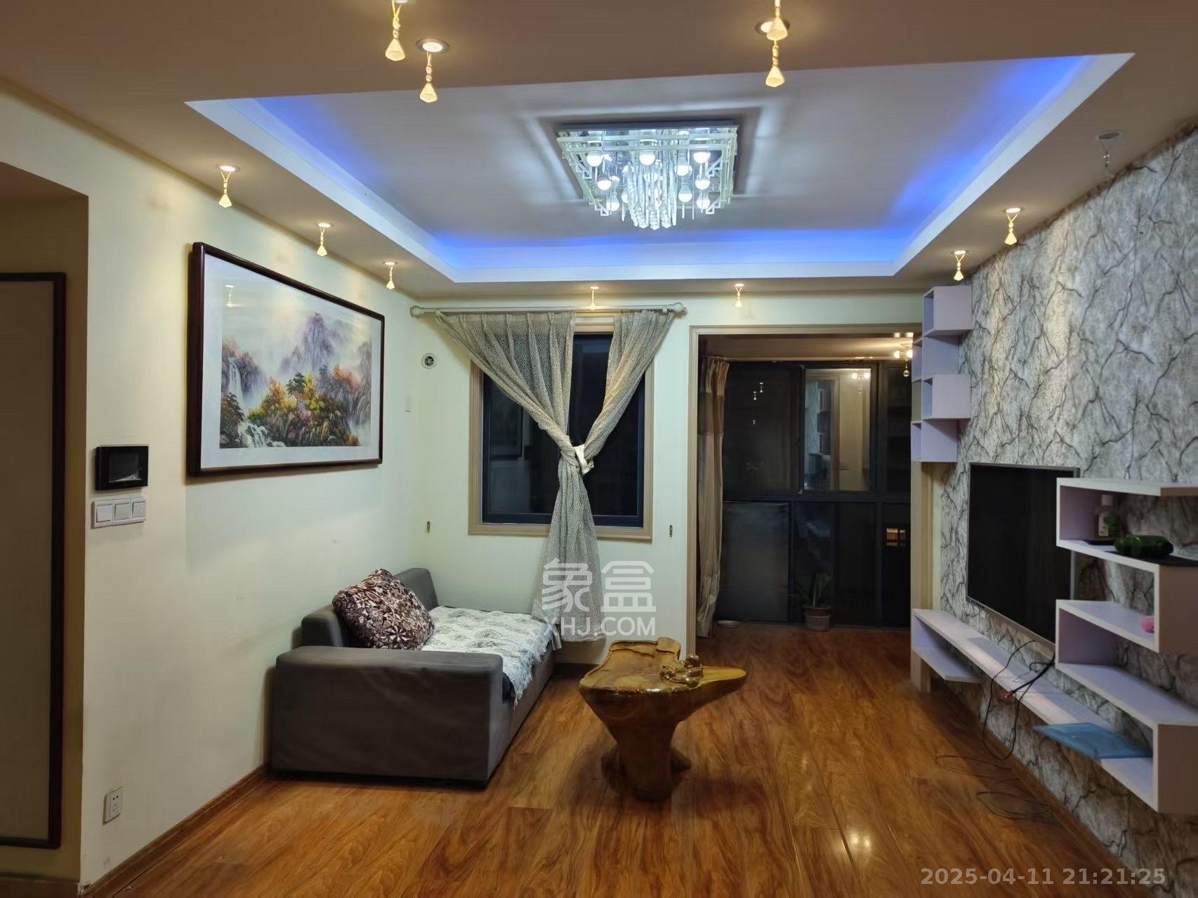 恒鑫山水卿卿  3室2厅1卫    1800.0元/月 恒鑫山水卿卿  3室2厅1卫    1800.0元/月室内图