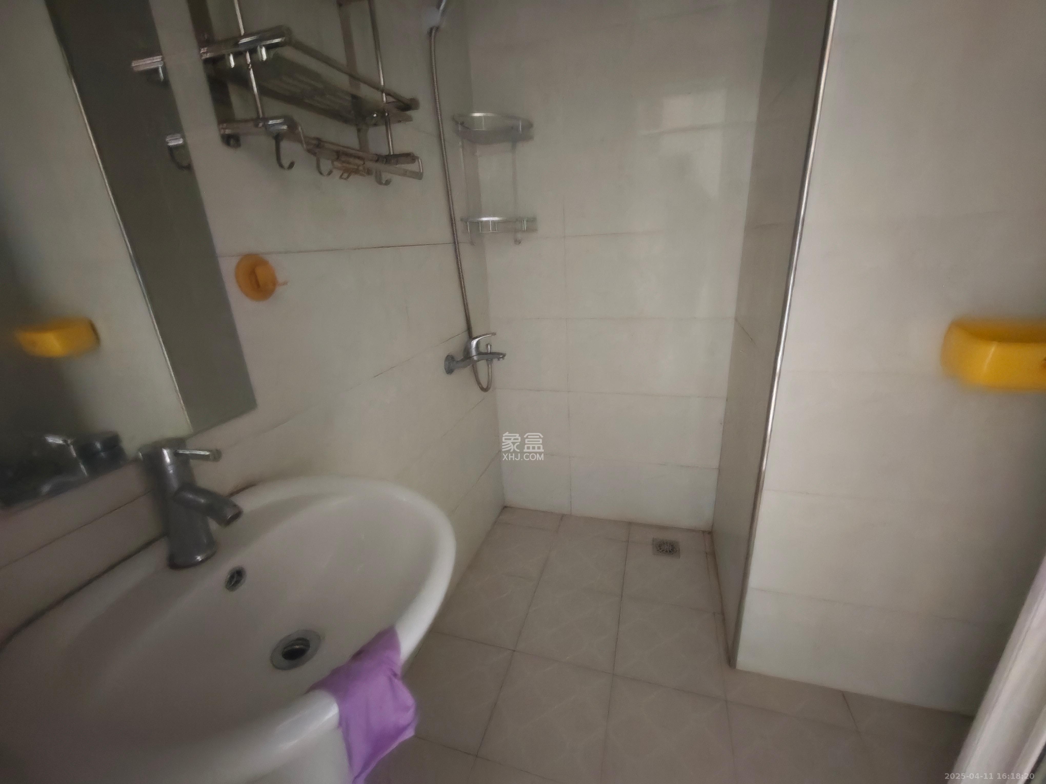 美利新世界 1室1厅1卫 1500.0元/月 美利新世界 1室1厅1卫 1500.0元/月室内图