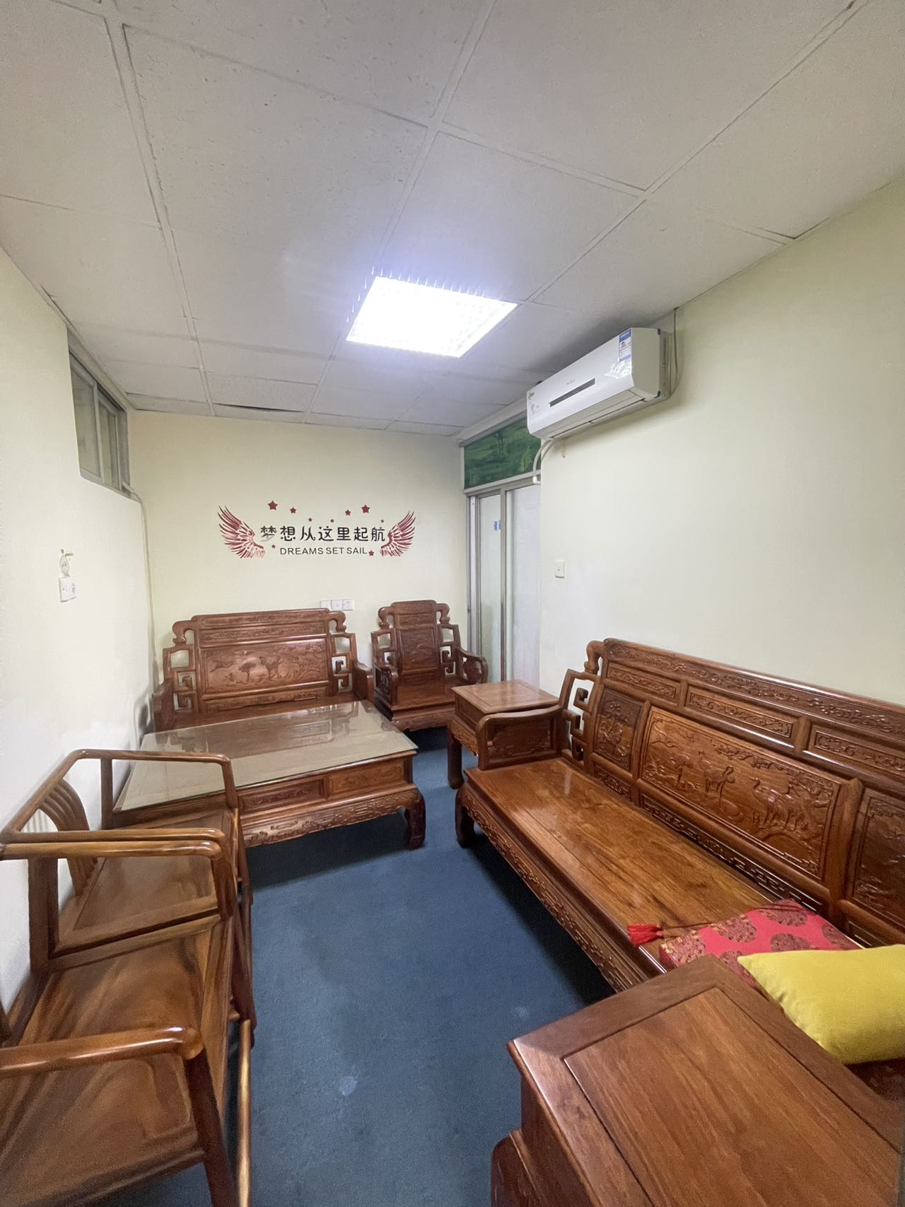 龙珠大厦 3室2厅2卫 5000.0元/月 龙珠大厦 3室2厅2卫 5000.0元/月室内图