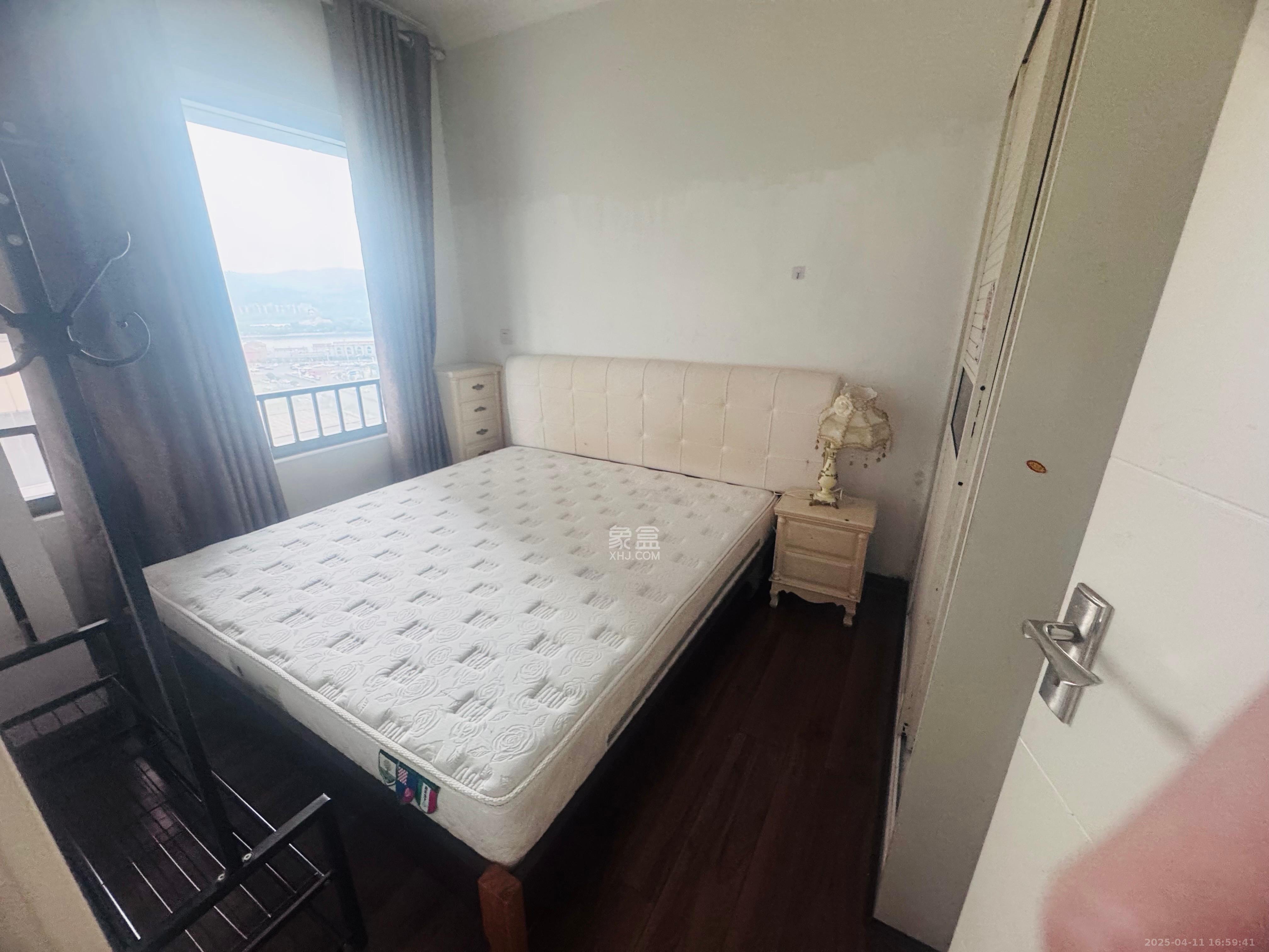 东怡外国(南湖一号)  2室1厅1卫    2600.0元/月 东怡外国(南湖一号)  2室1厅1卫    2600.0元/月室内图