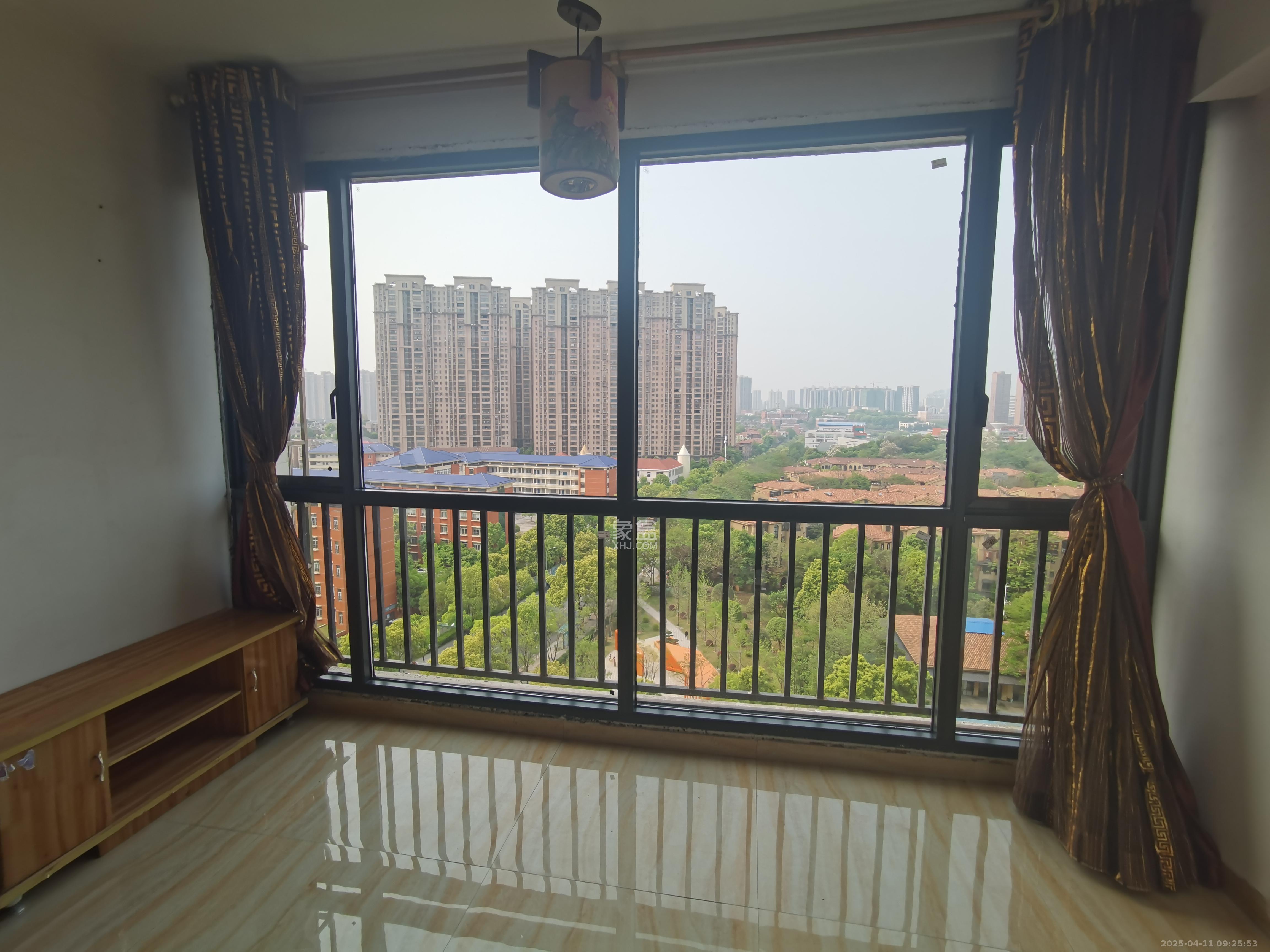 圆梦完美生活 2室2厅1卫 1500.0元/月 圆梦完美生活 2室2厅1卫 1500.0元/月室内图