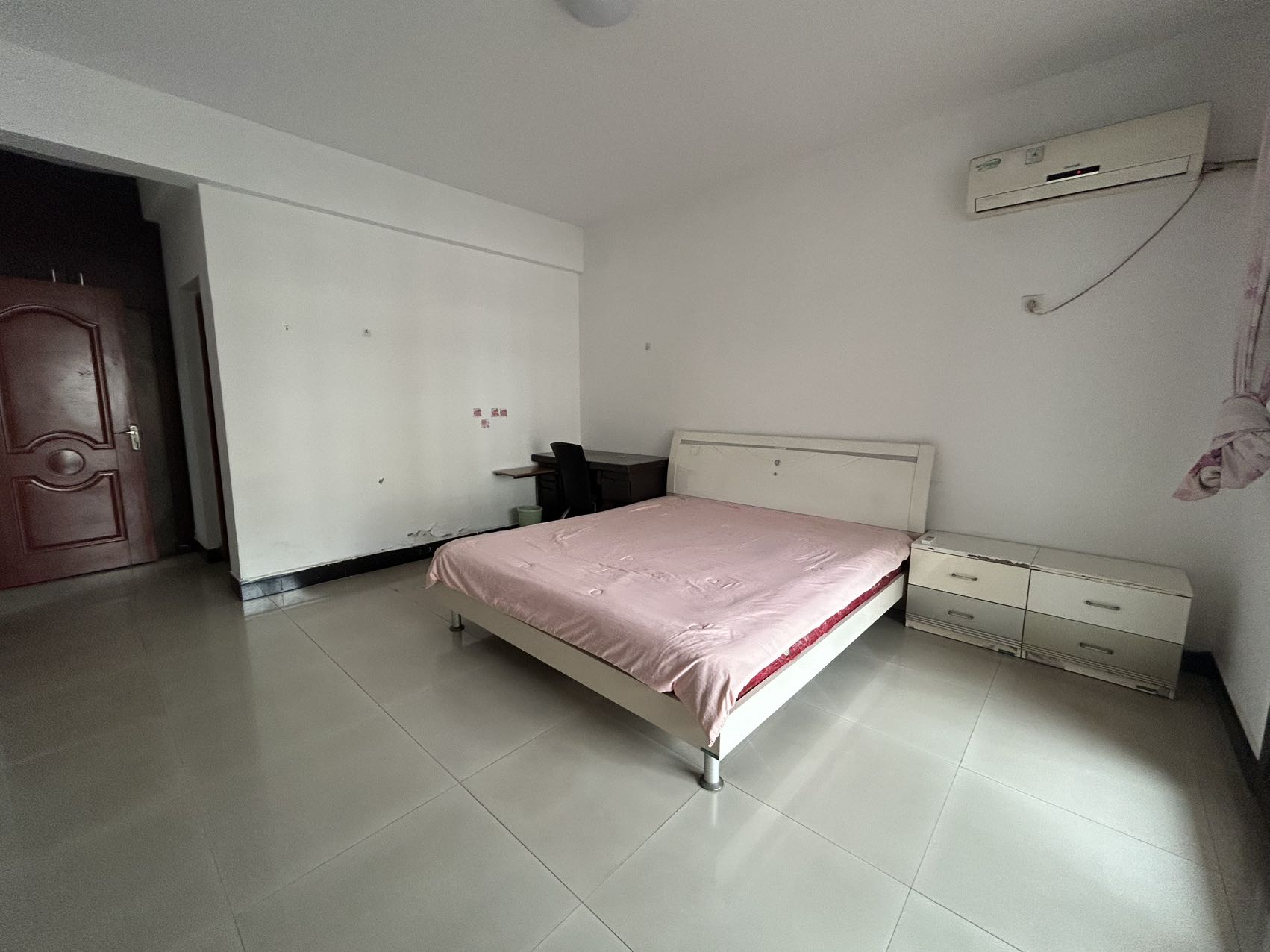 五洲城 3室2厅2卫 1200.0元/月 五洲城 3室2厅2卫 1200.0元/月室内图