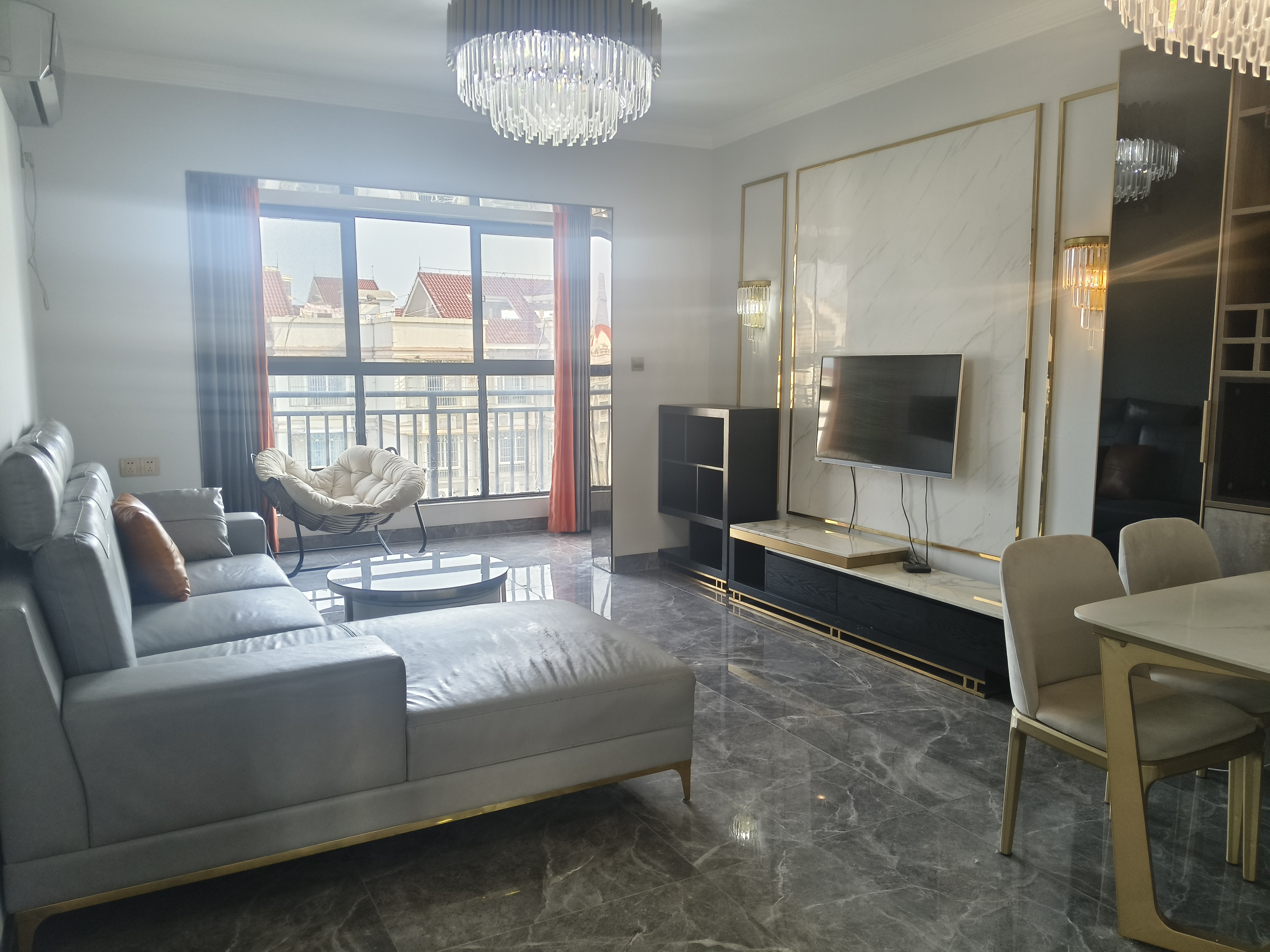 桂名园 2室2厅1卫 3500.0元/月 桂名园 2室2厅1卫 3500.0元/月室内图