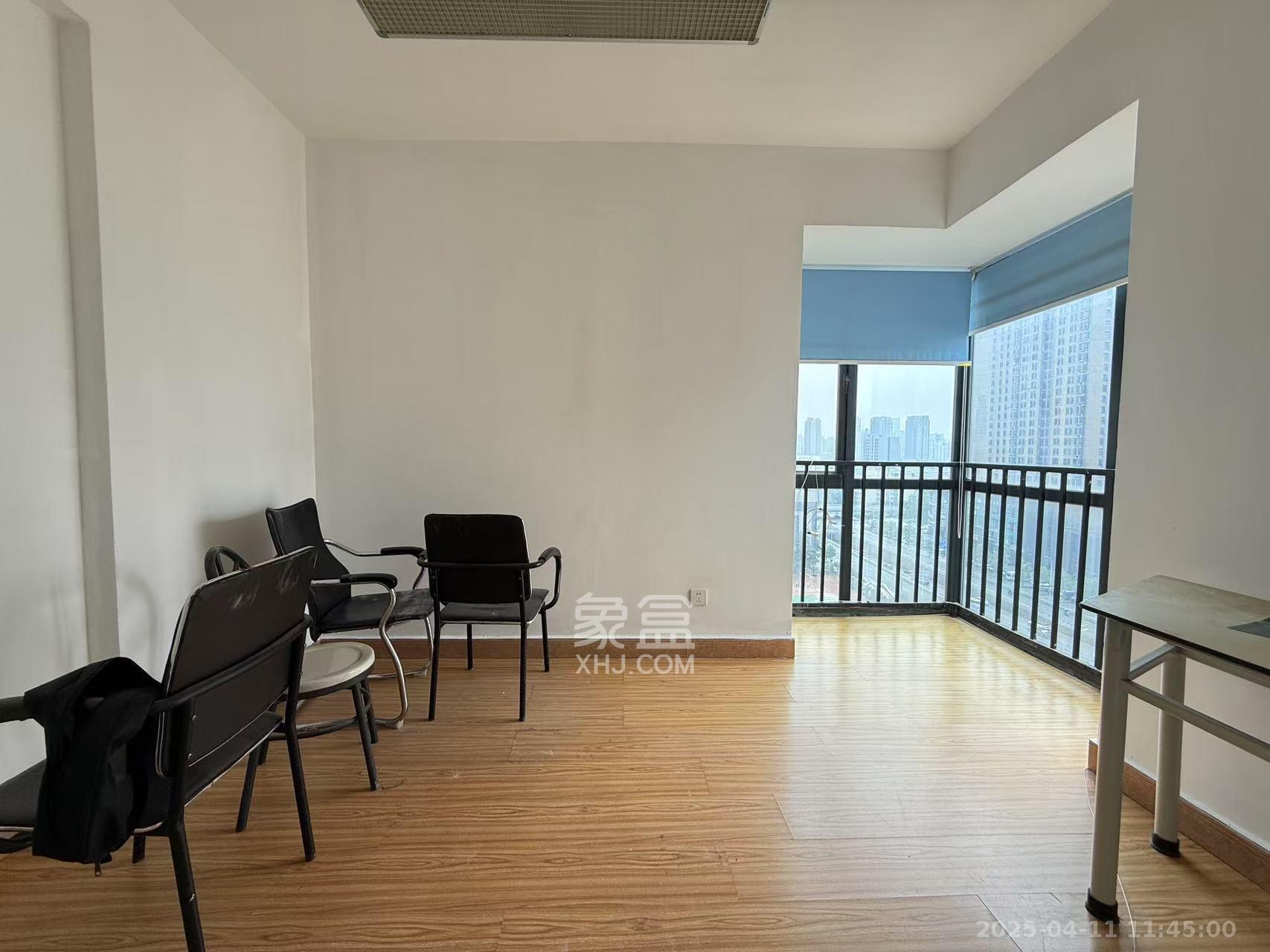 凯通国际城(凯通朝庭)  2室1厅1卫    2200.0元/月 凯通国际城(凯通朝庭)  2室1厅1卫    2200.0元/月室内图