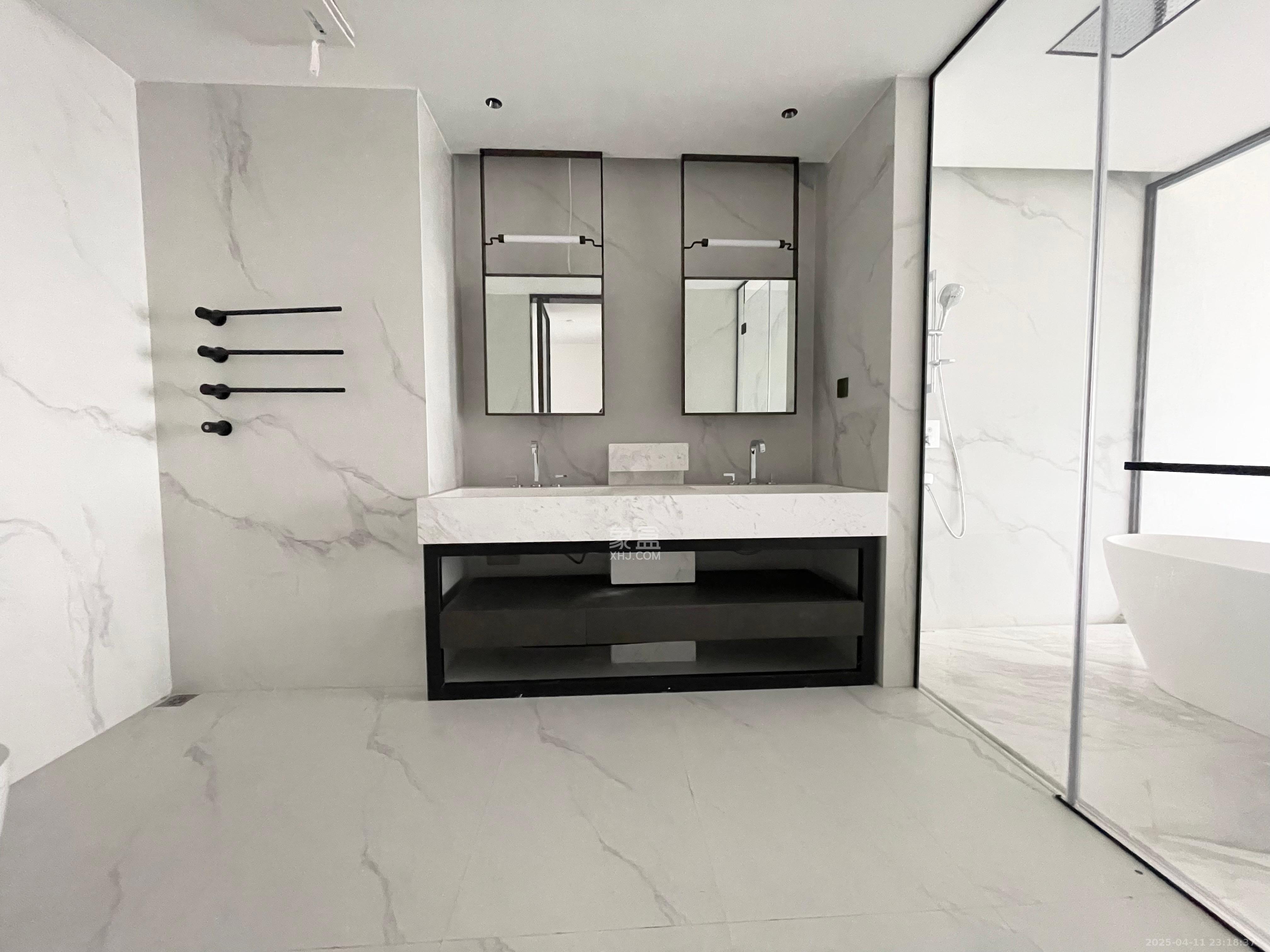 万科紫台 4室2厅3卫 16000.0元/月 万科紫台 4室2厅3卫 16000.0元/月室内图