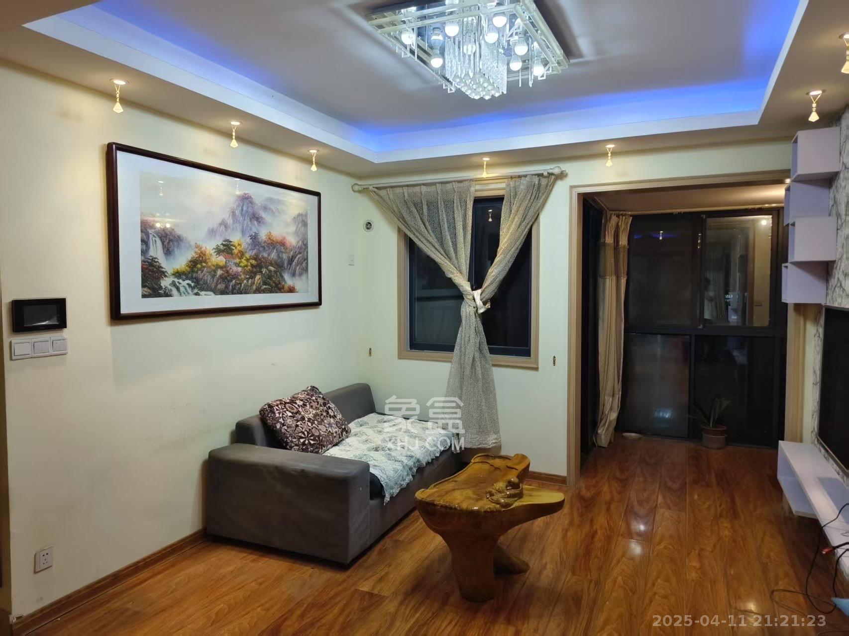 恒鑫山水卿卿  3室2厅1卫    1800.0元/月 恒鑫山水卿卿  3室2厅1卫    1800.0元/月室内图